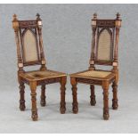 Paar neugotische Stühle