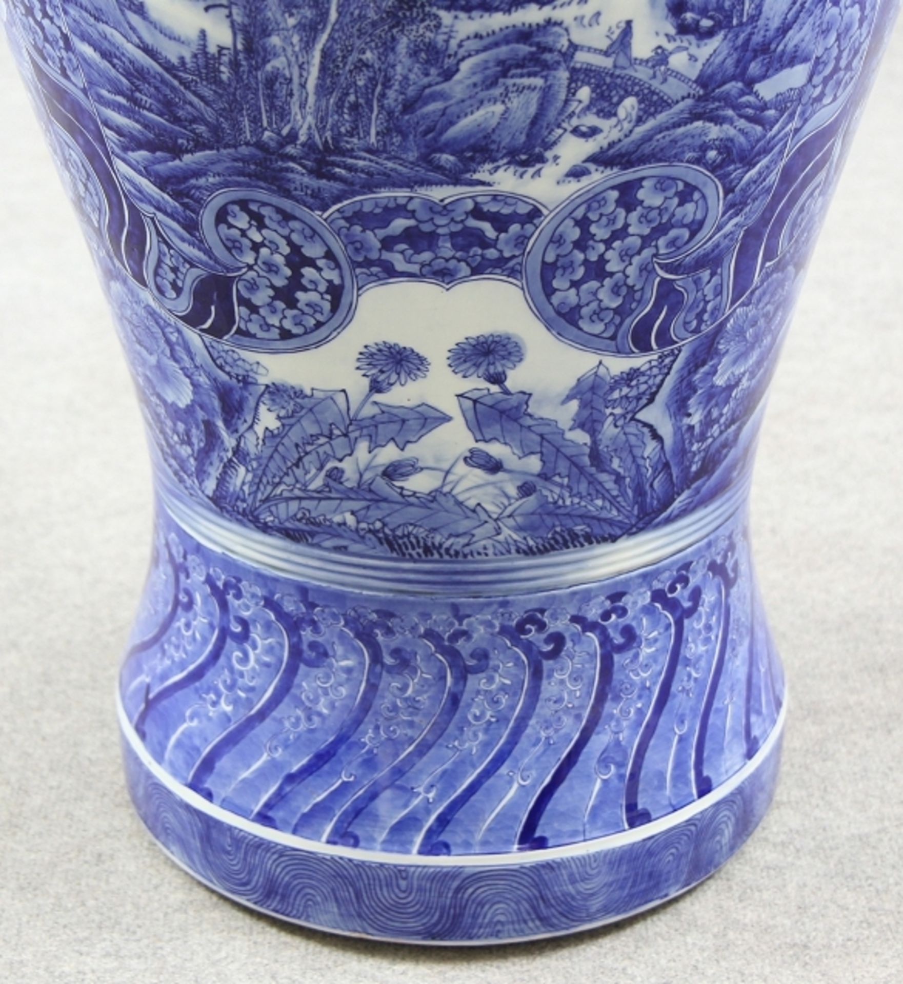 Große Arita - Vase - Bild 6 aus 11