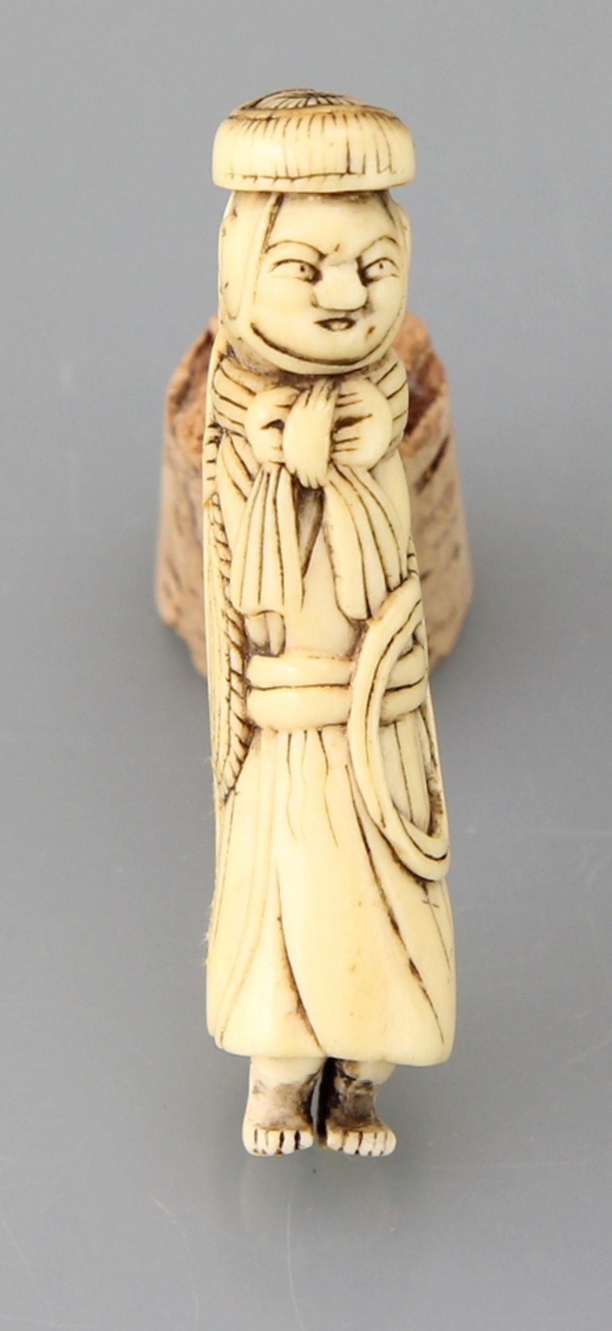 Netsuke "Sarumawashi" - Image 3 of 3