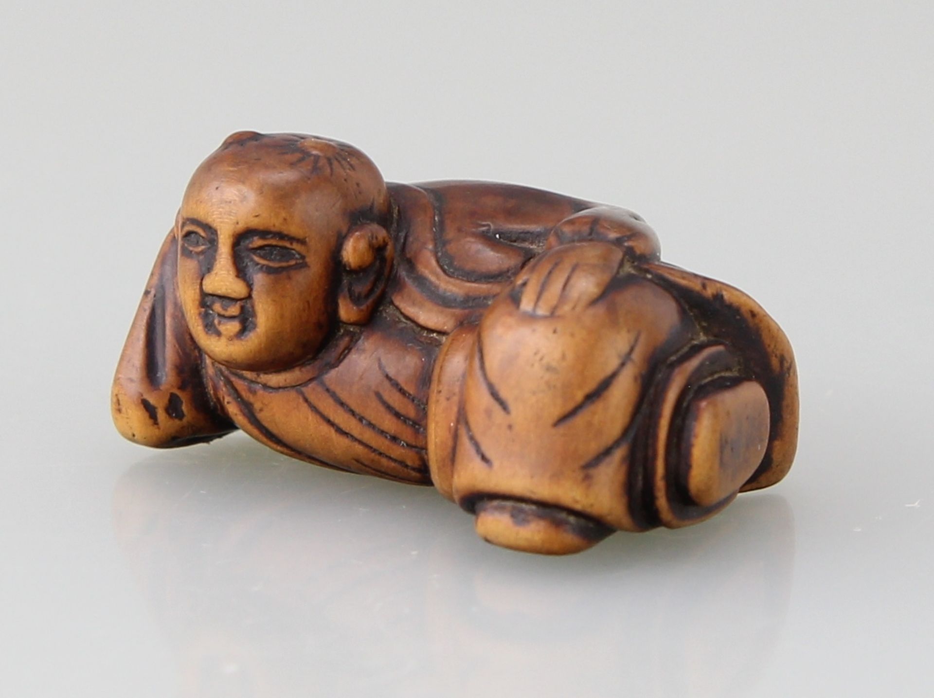 Netsuke "Ruhender Karako" - Image 3 of 5