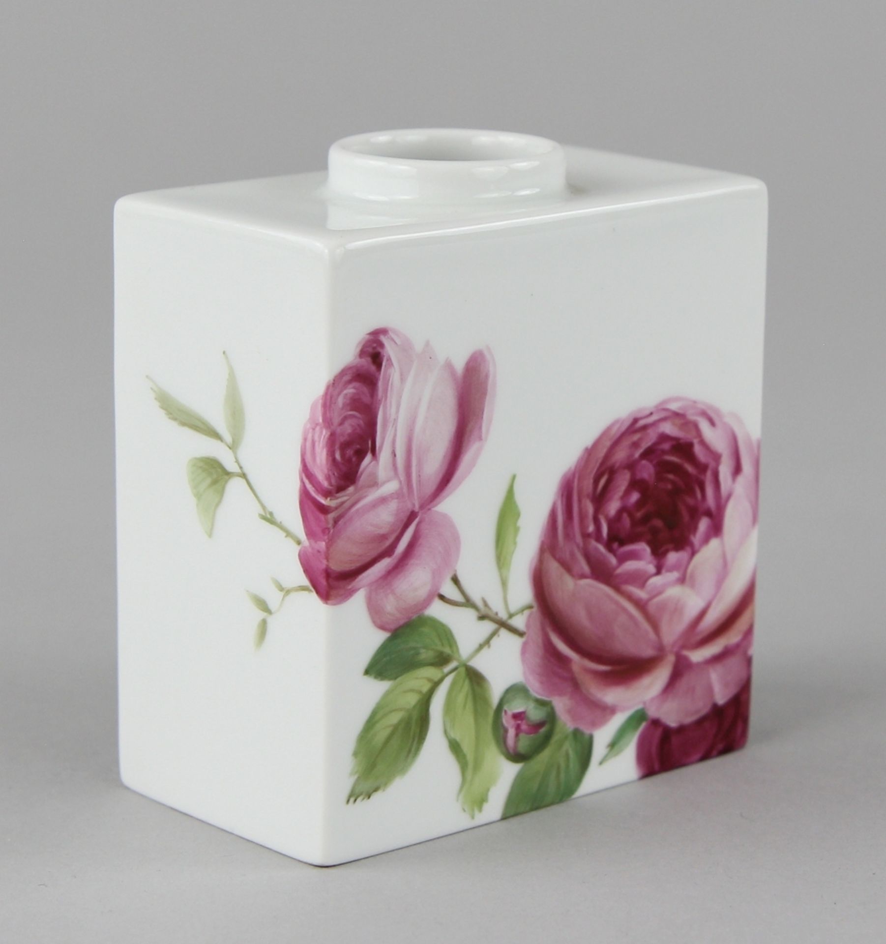 KPM- Vase "Cadre 1 mit Englischer Rose" - Image 2 of 3