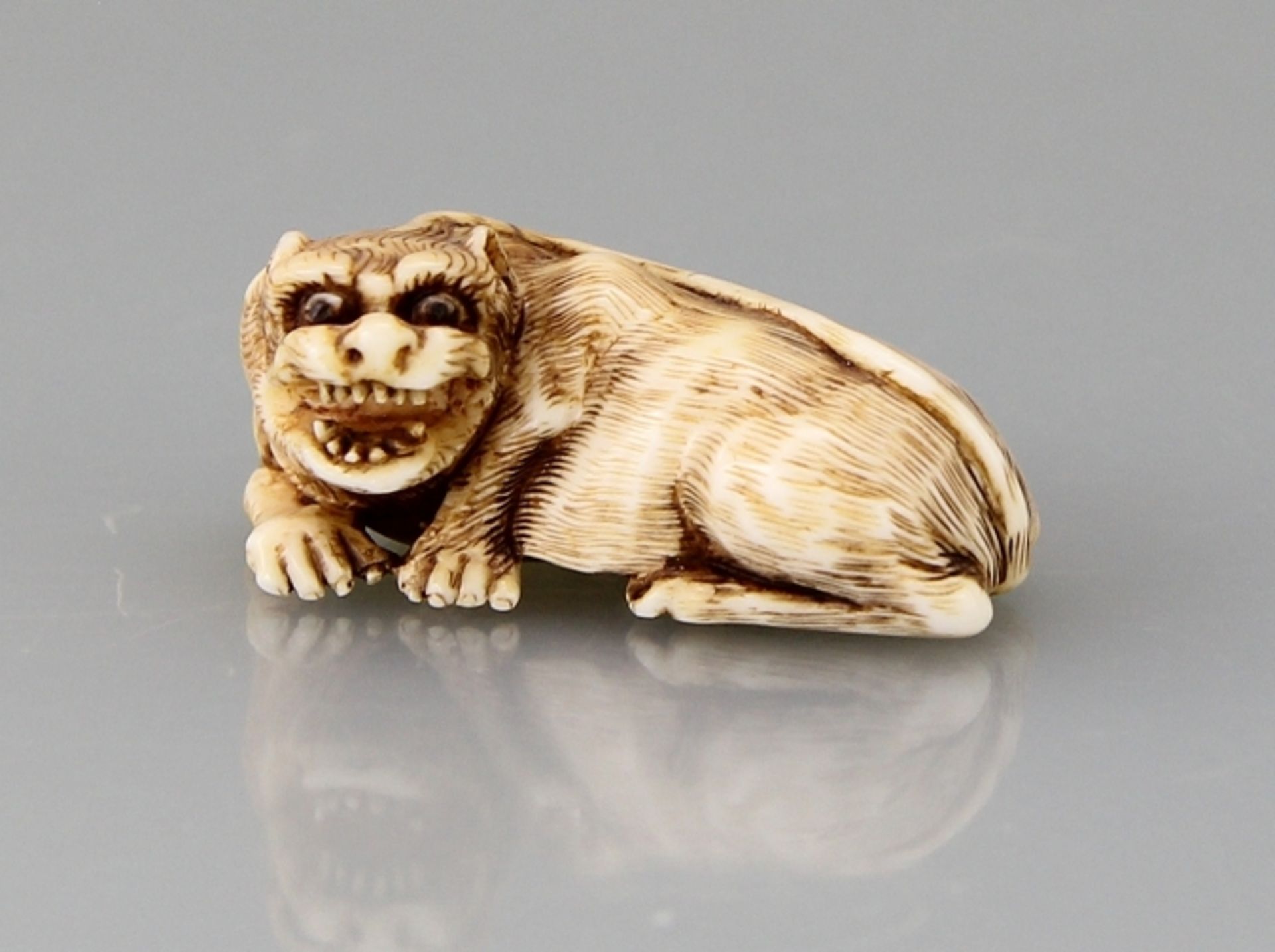 Netsuke "Fauchender Tiger"