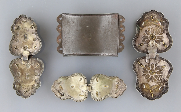 Konvolut von vier Schließen für Schaumburger Trachten - Halsketten - Image 2 of 2