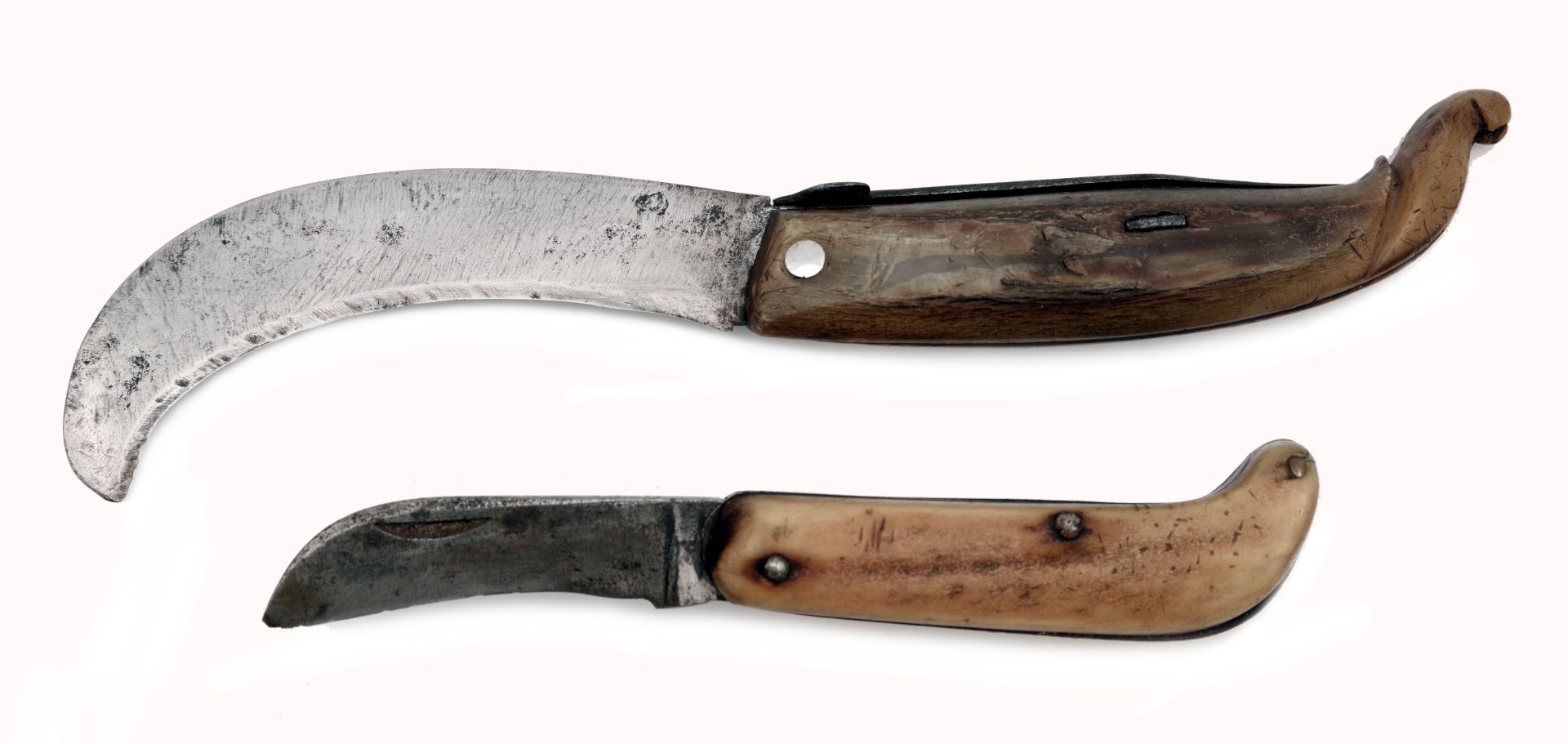 Two Folding Knives - Image 3 of 4