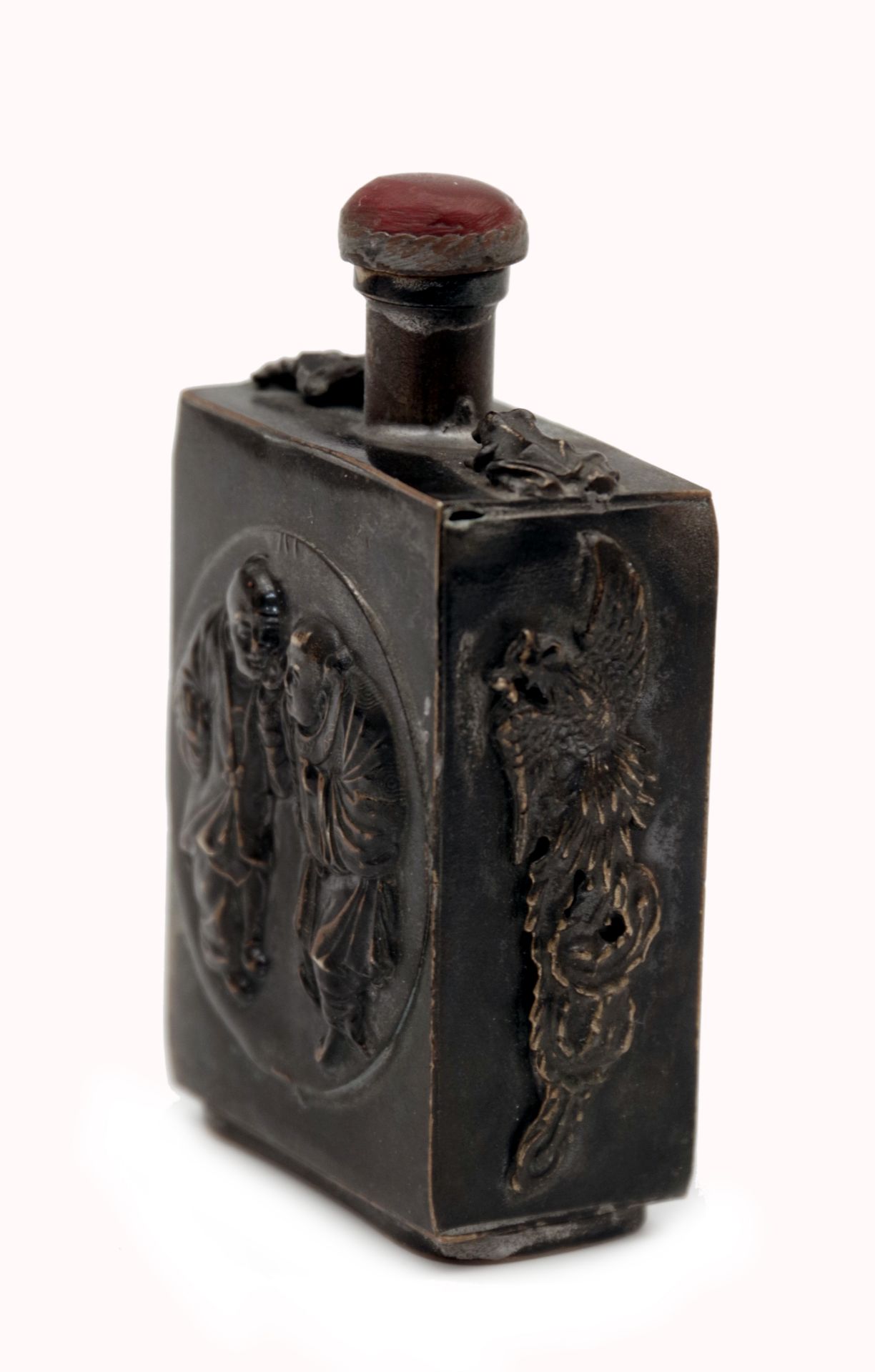 A Snuff Bottle - Image 2 of 4