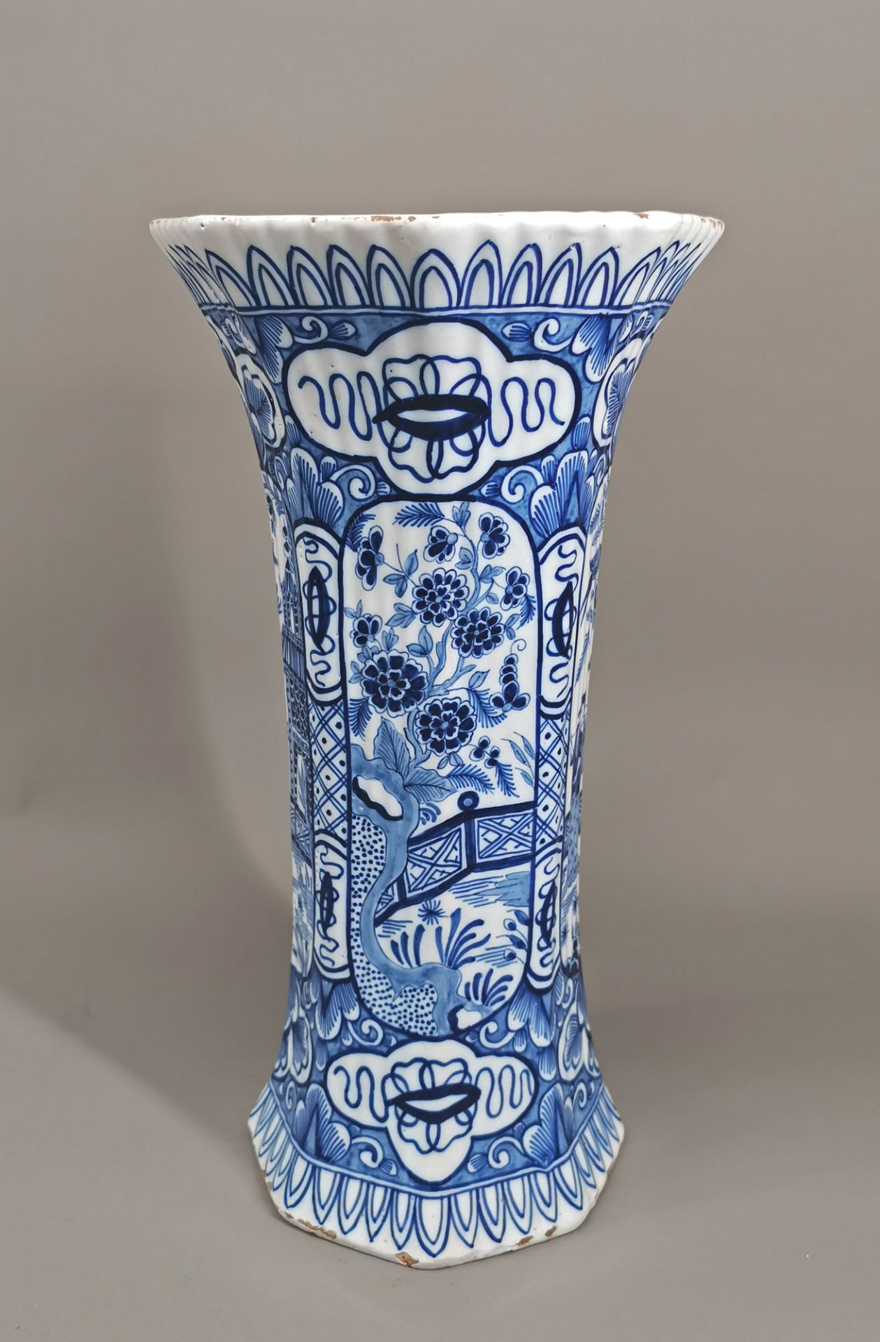Fayence-Vase Blaudekor - Bild 2 aus 6