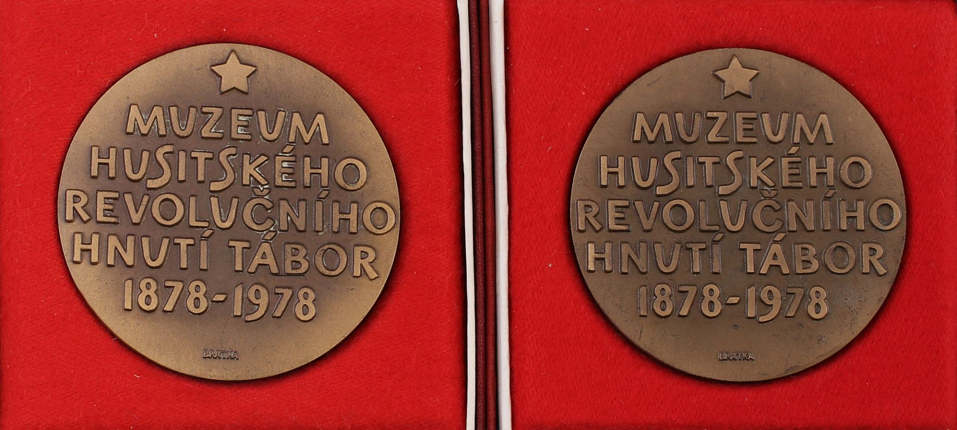 2 Bronze-Medaillen Husitské muzeum 1878-1978 im Etui - Bild 2 aus 2