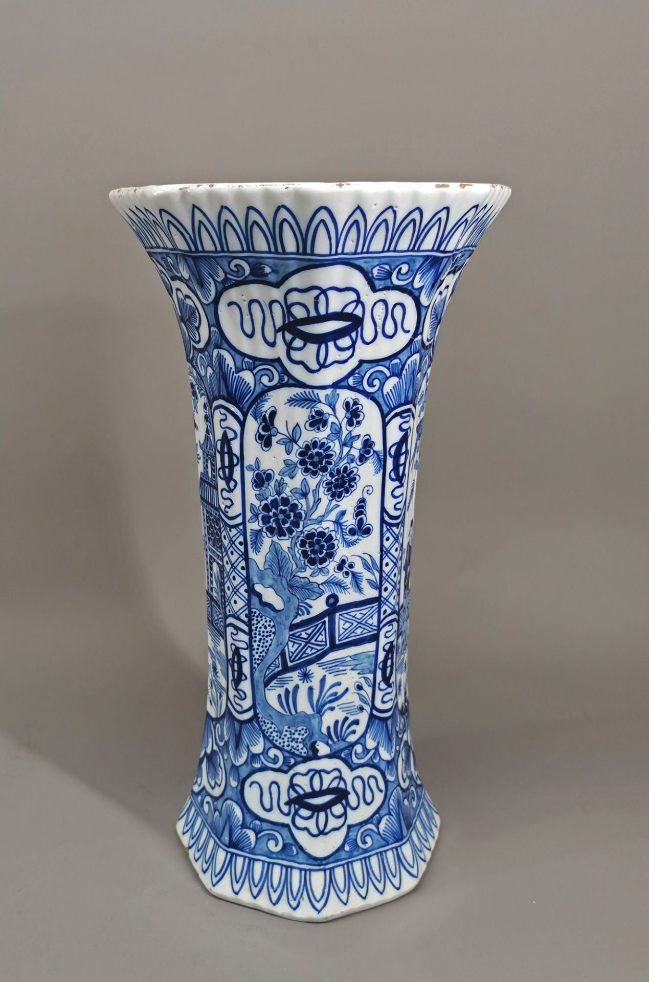 Fayence-Vase Blaudekor - Bild 4 aus 6