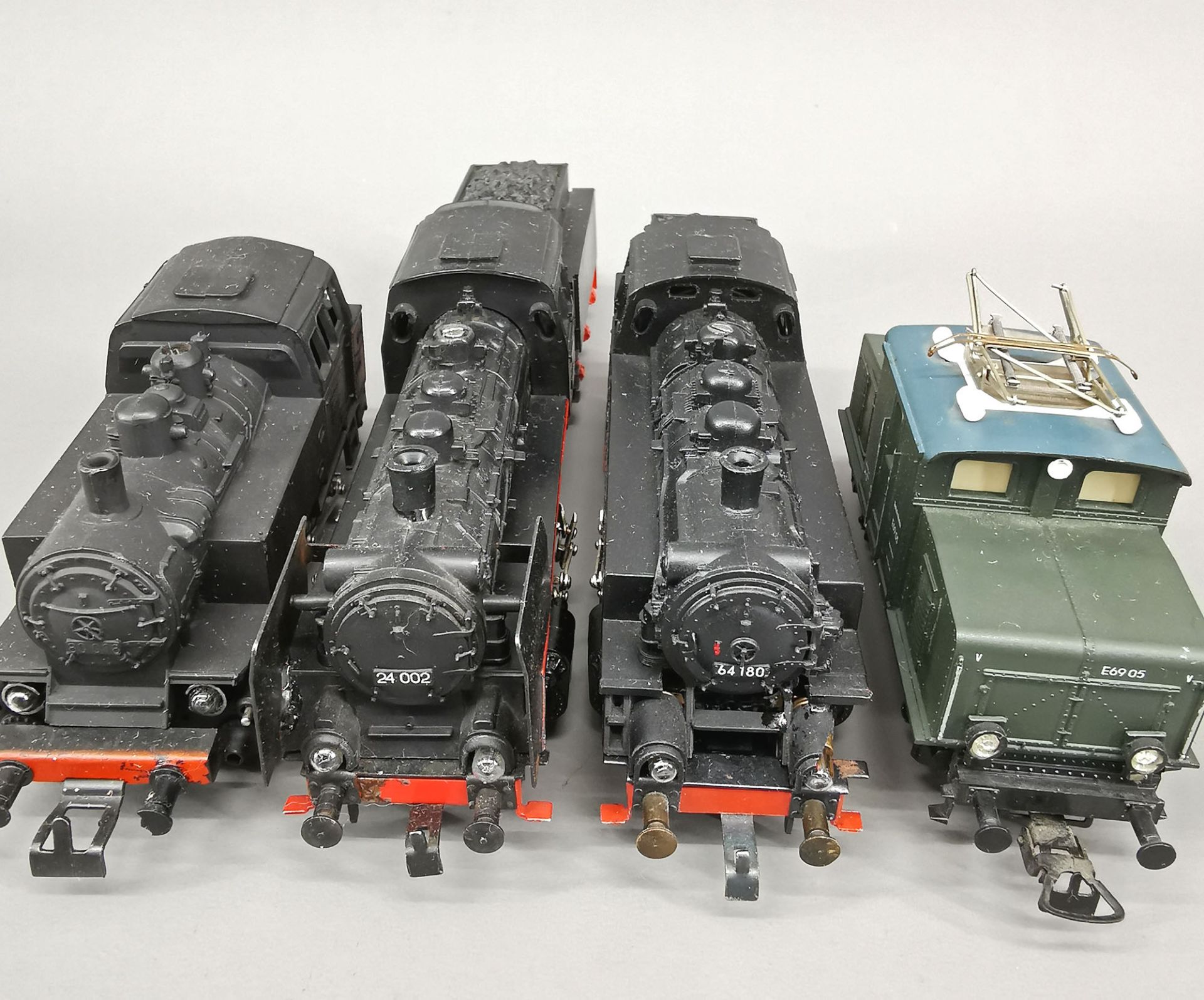 4 Lokomotiven Piko  - Bild 2 aus 3