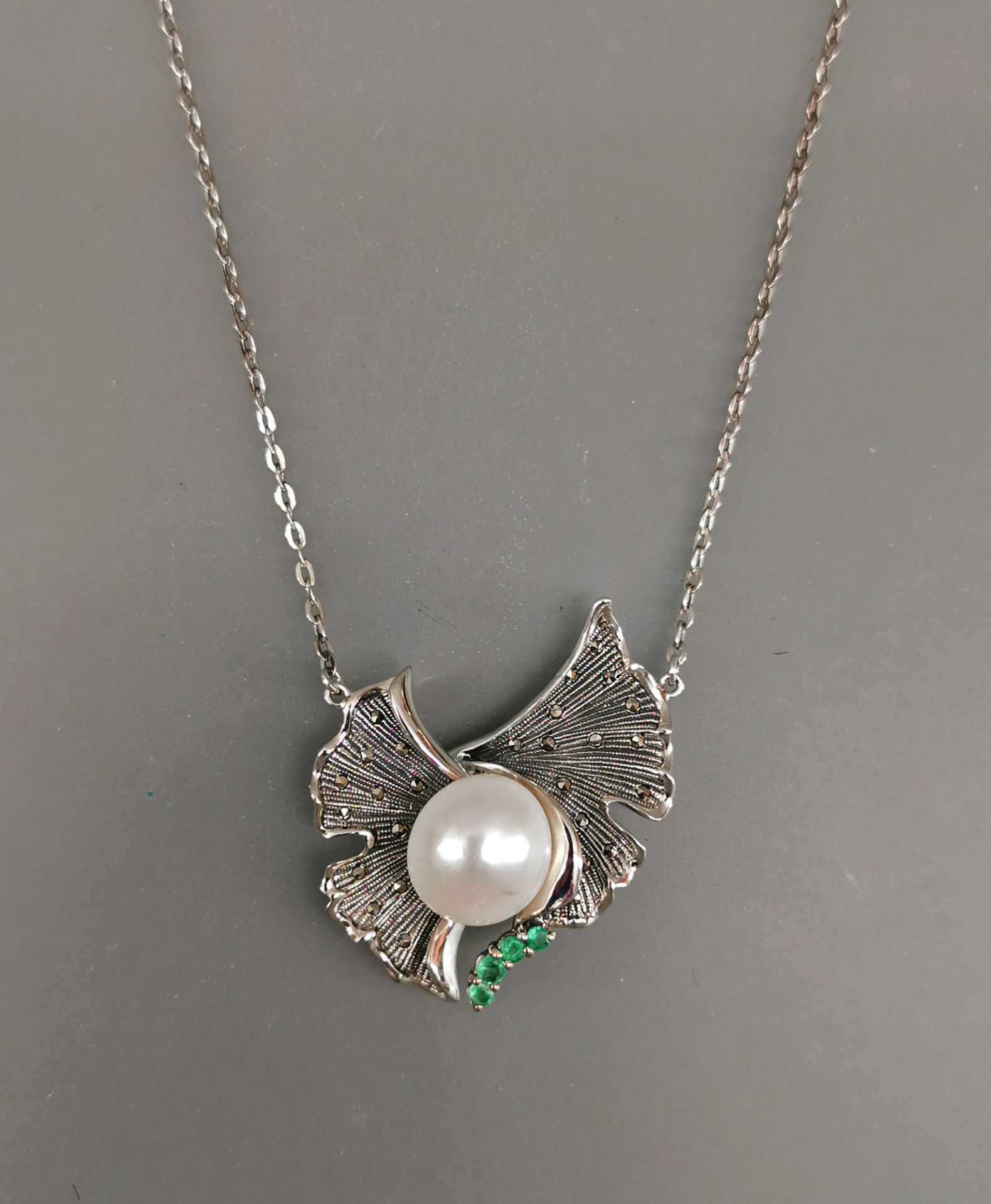 Smaragd-Perlen-Collier mit Markasiten