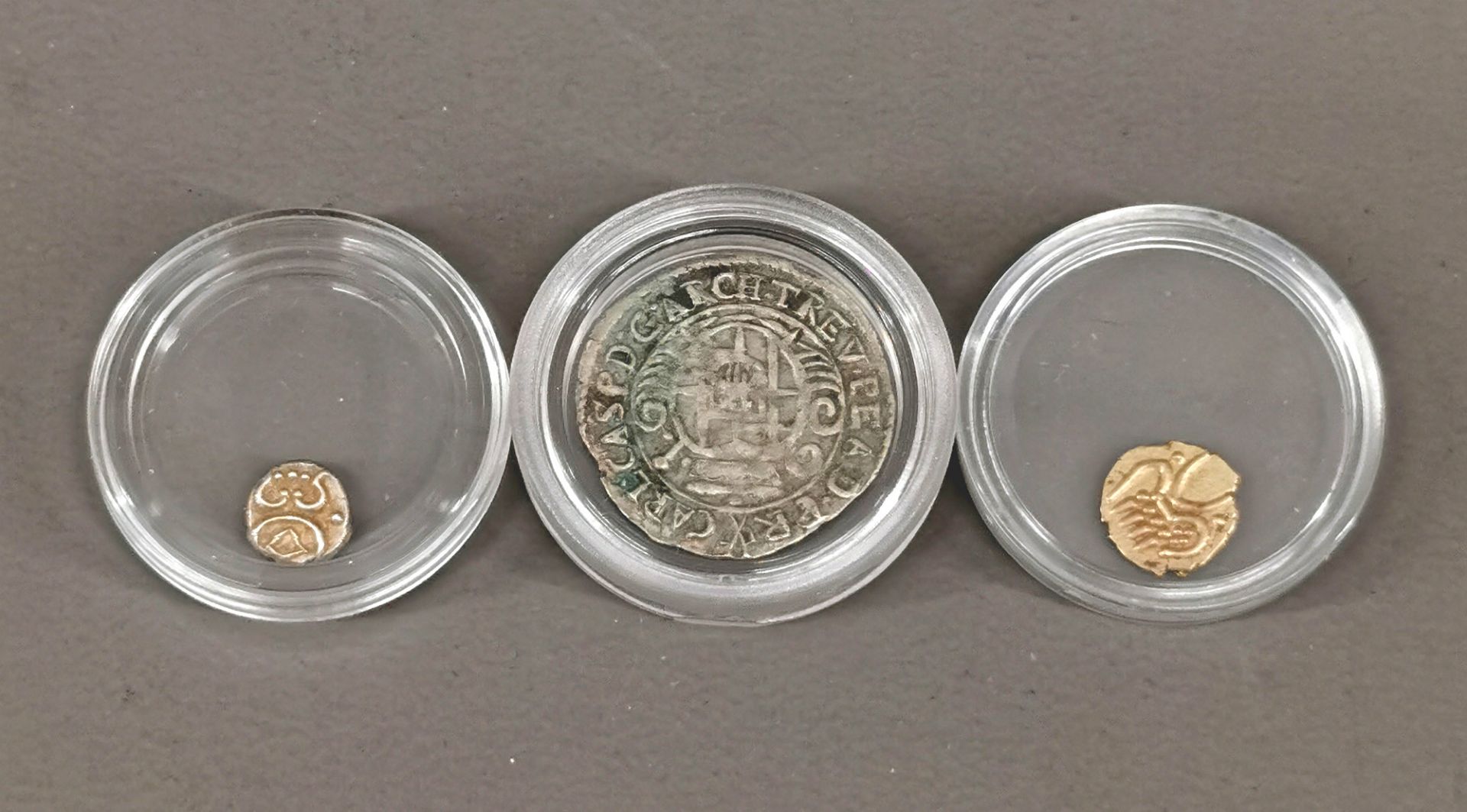 2 Antike Goldmünzen und 1 mittelalterliche Silbermünze