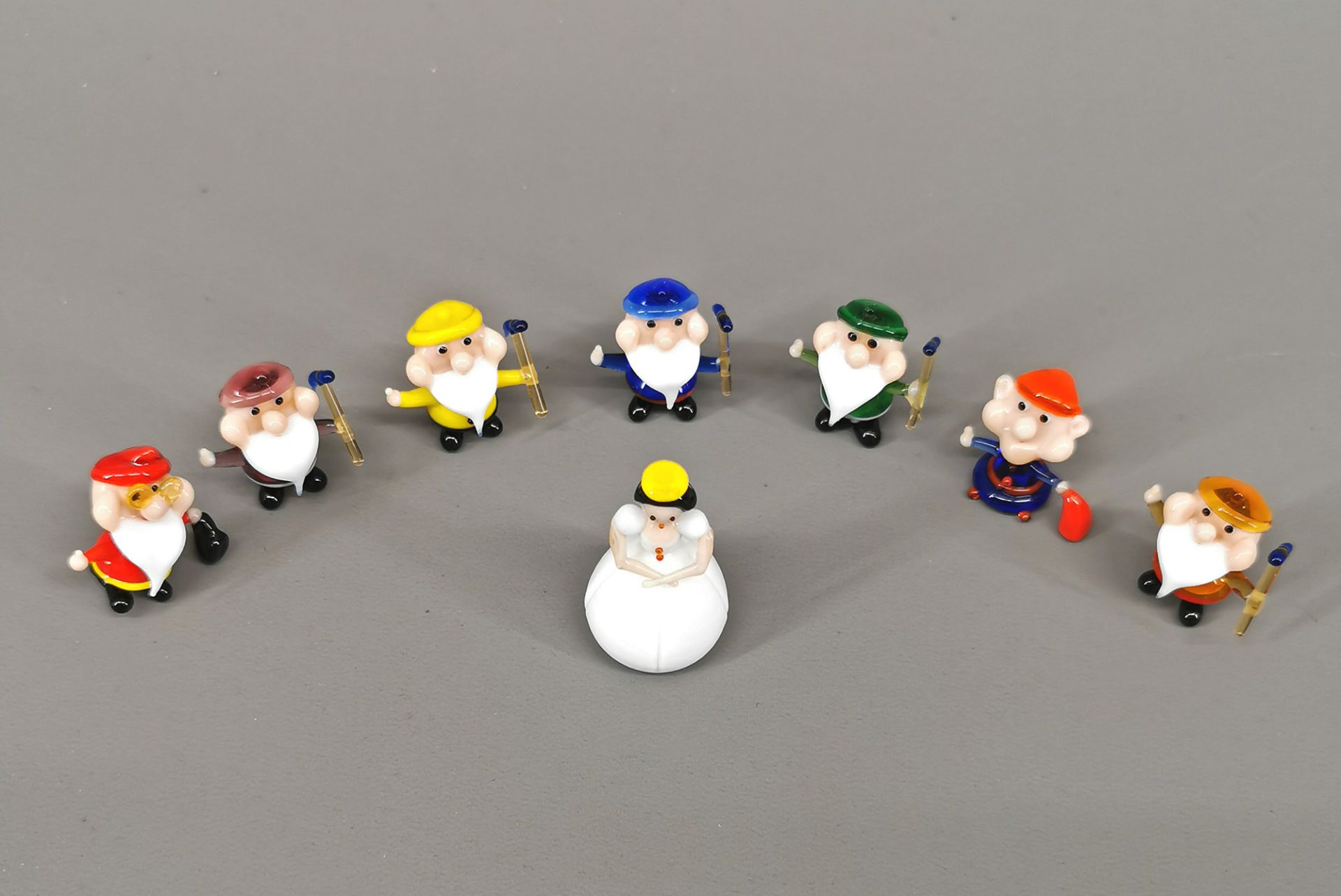 8 Figuren Schneewittchen und die 7 Zwerge - Image 2 of 4