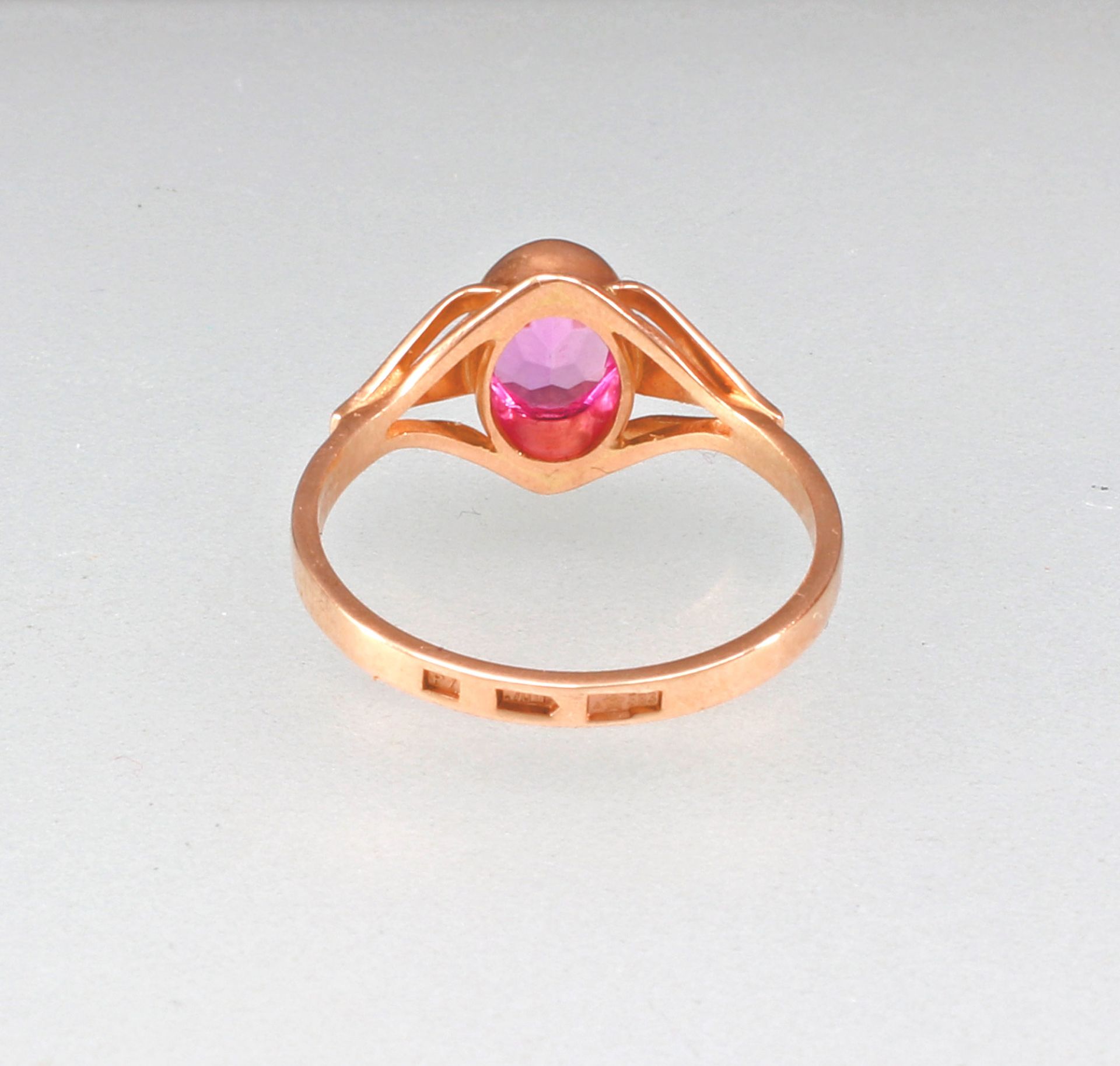 Ring mit rosa-rotem Stein - Bild 4 aus 4