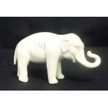 PORZELLANFIGUR "ELEFANT"