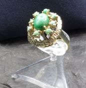 RING MIT GRÜNER JADE