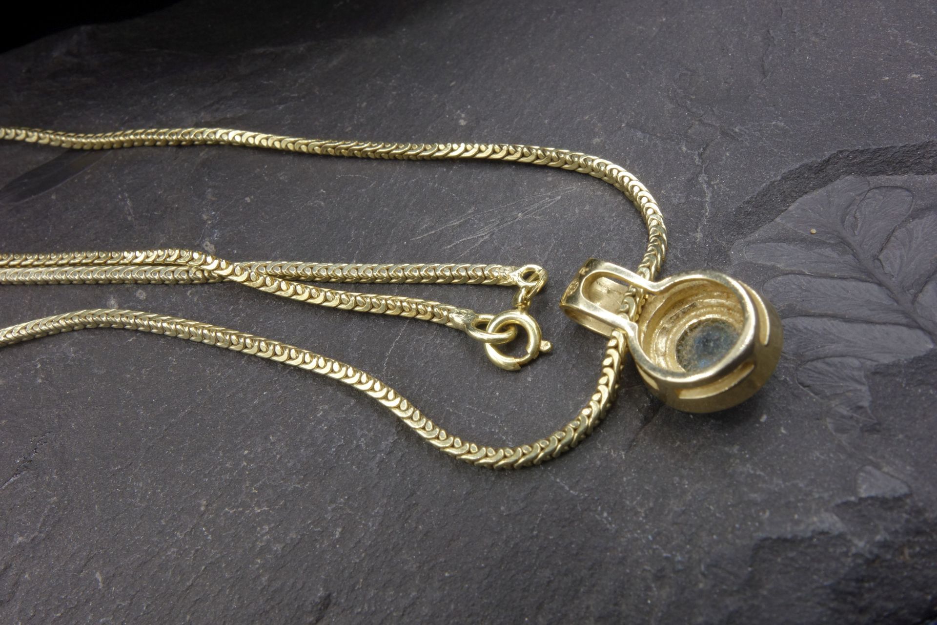 CHAIN WITH HANGER - Image 3 of 4