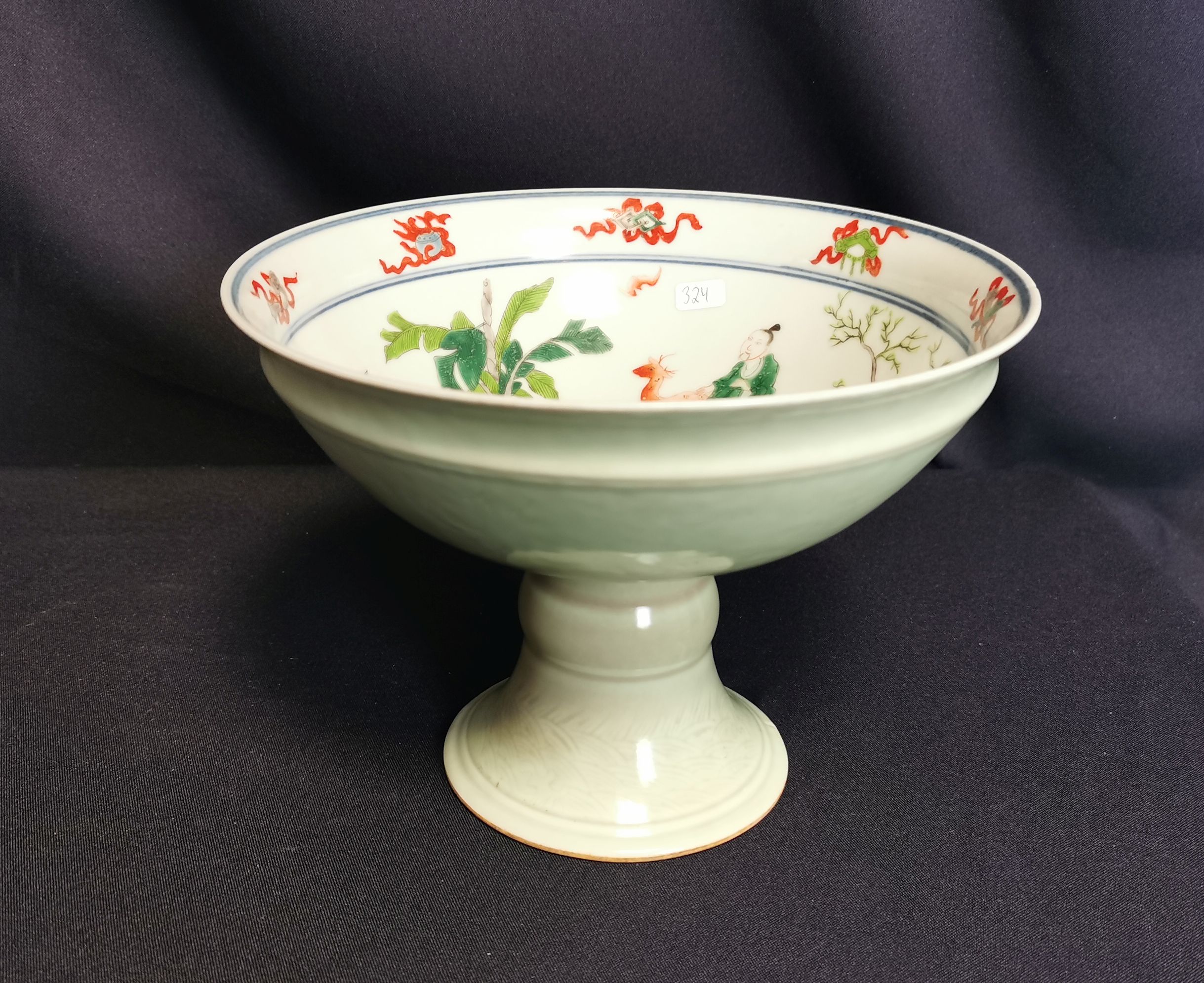 CHINESE FOOT BOWL