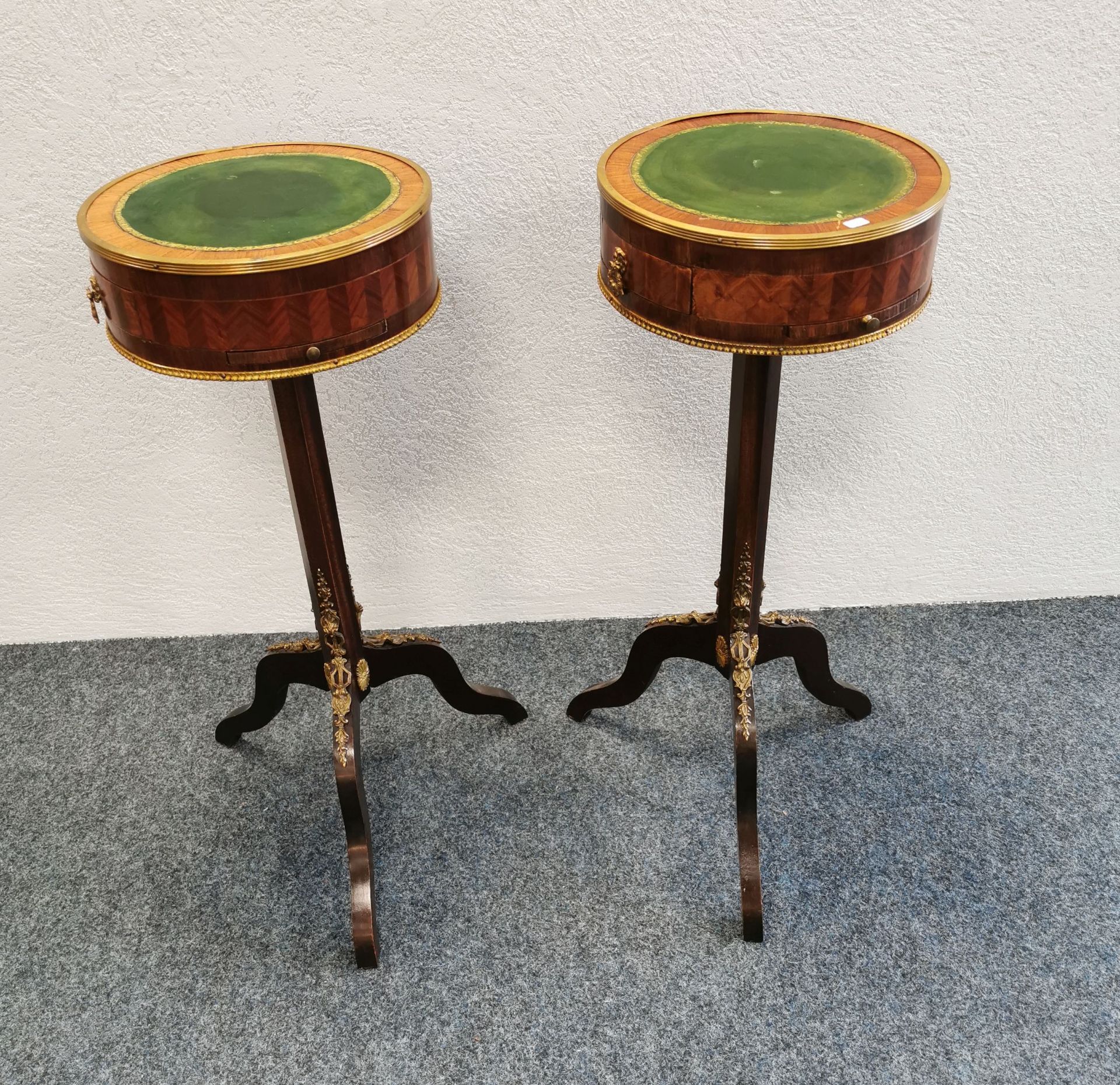 PAIR OF SIDE TABLES - Image 2 of 5