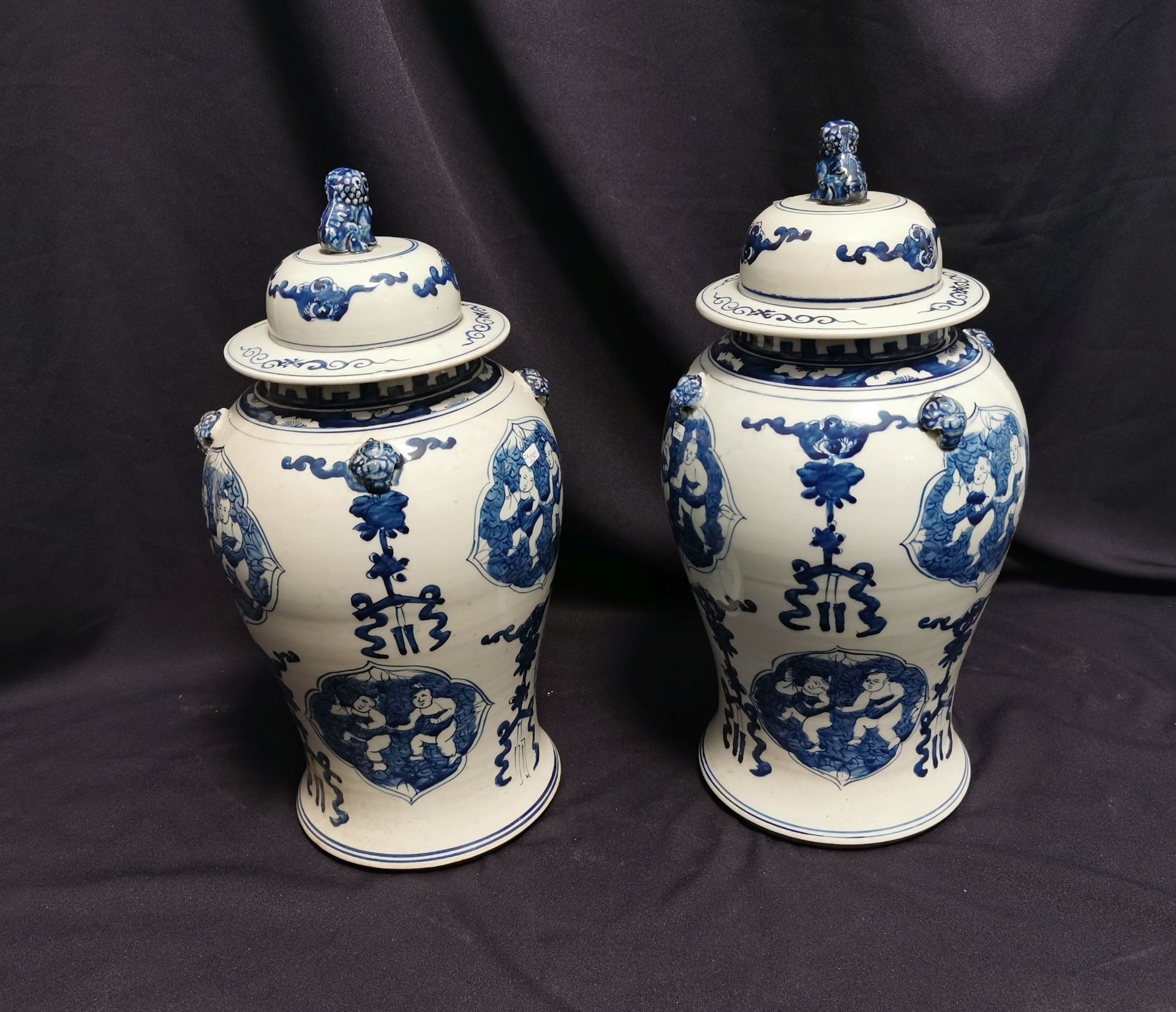 PAIR OF CHINESE LID VASES - Image 3 of 5