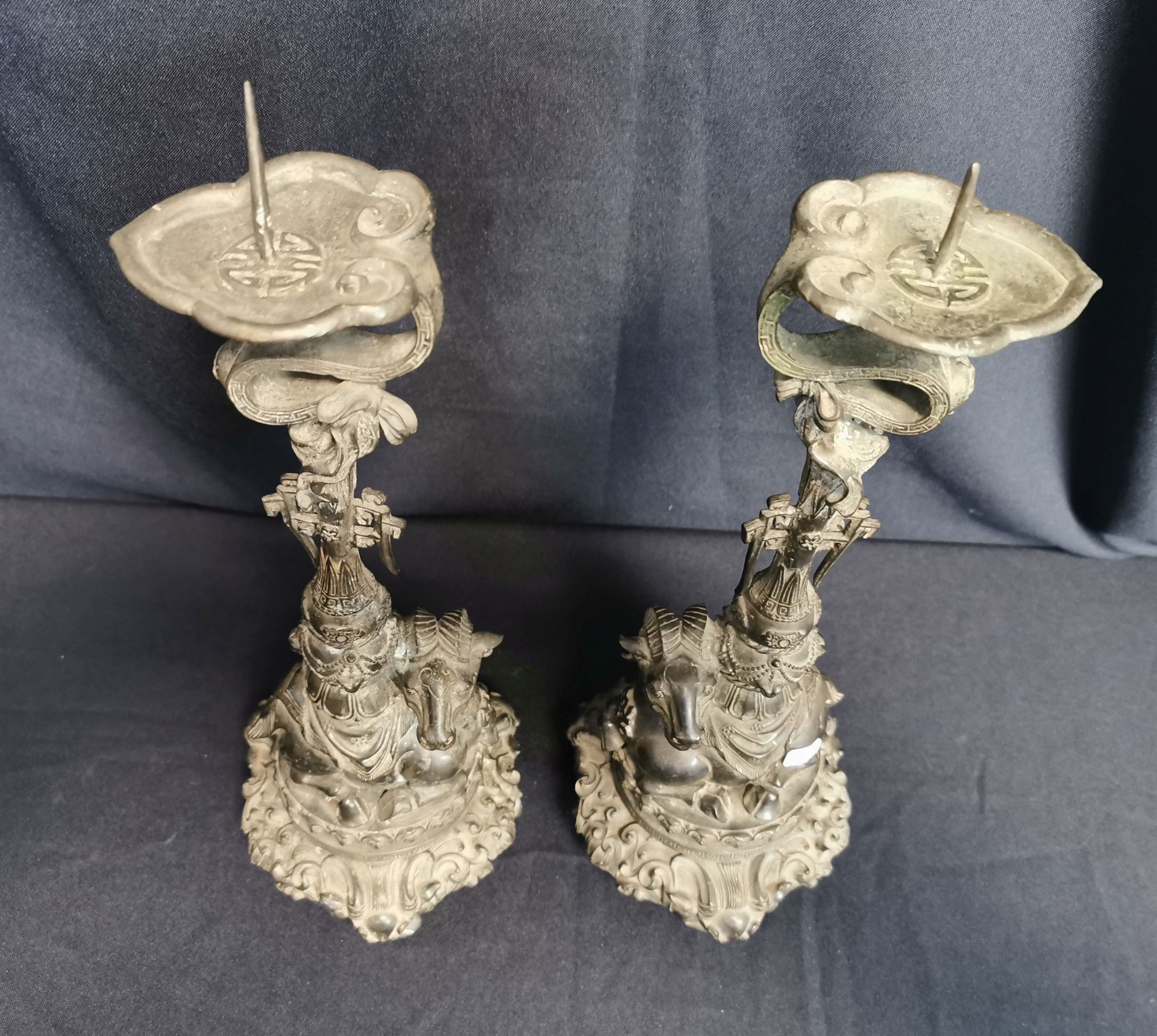 PAIR OF CANDLE STANDS WITH RAMS - Image 3 of 7