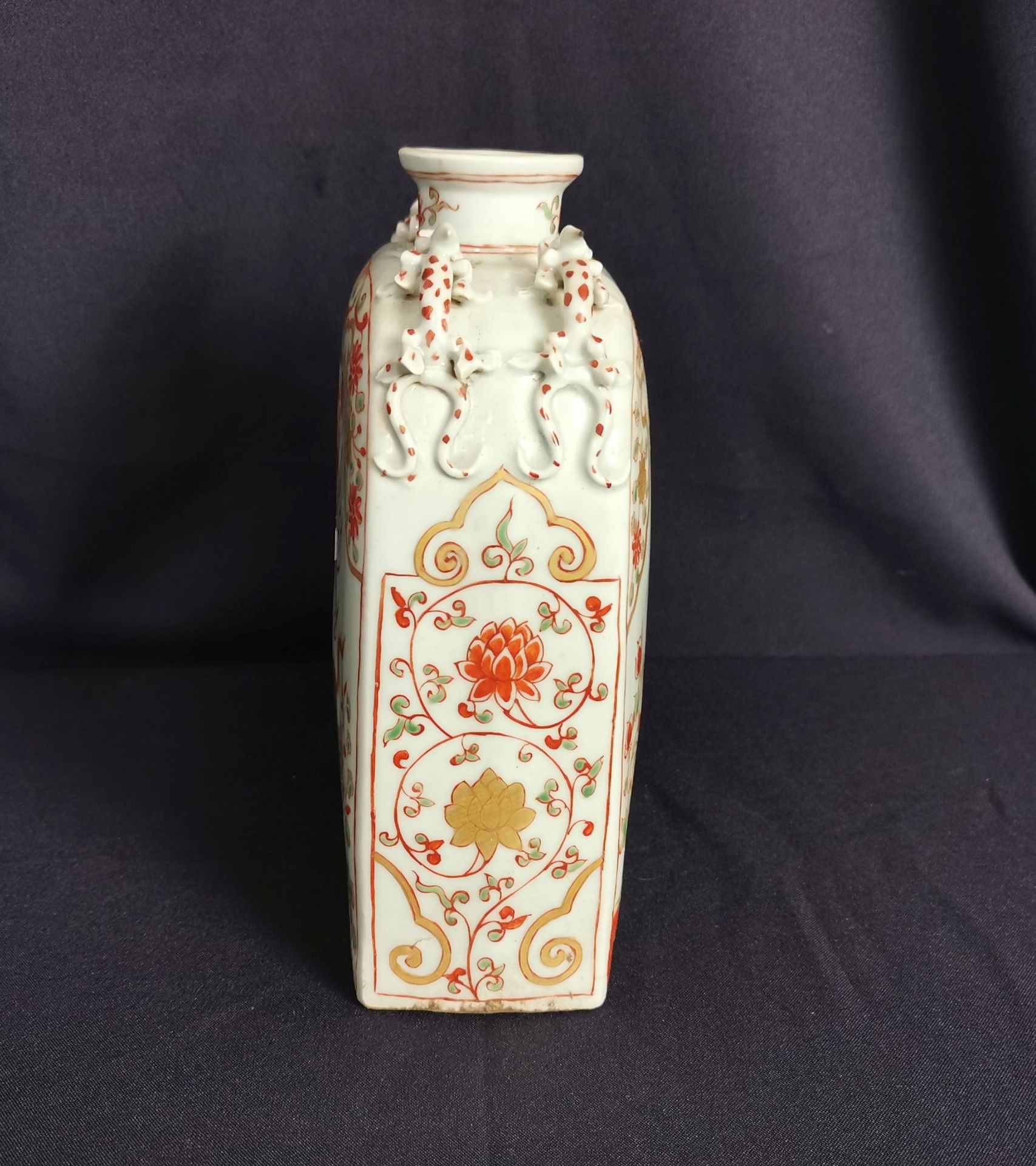 VASE MIT DRACHENMOTIVEN - Bild 4 aus 6