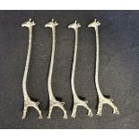 FIGÜRLICHES SILBER: 4 GIRAFFEN