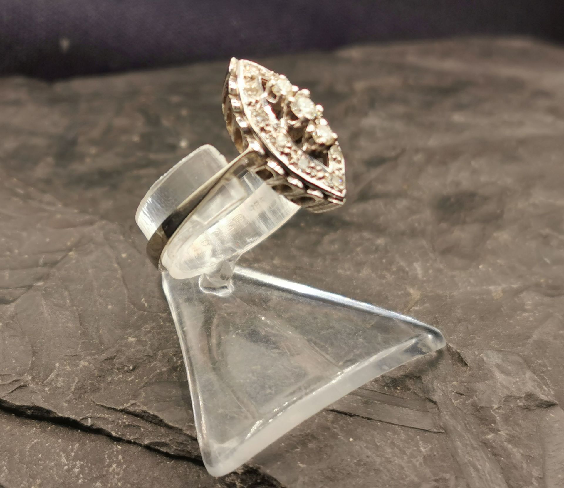 MARQUISE RING