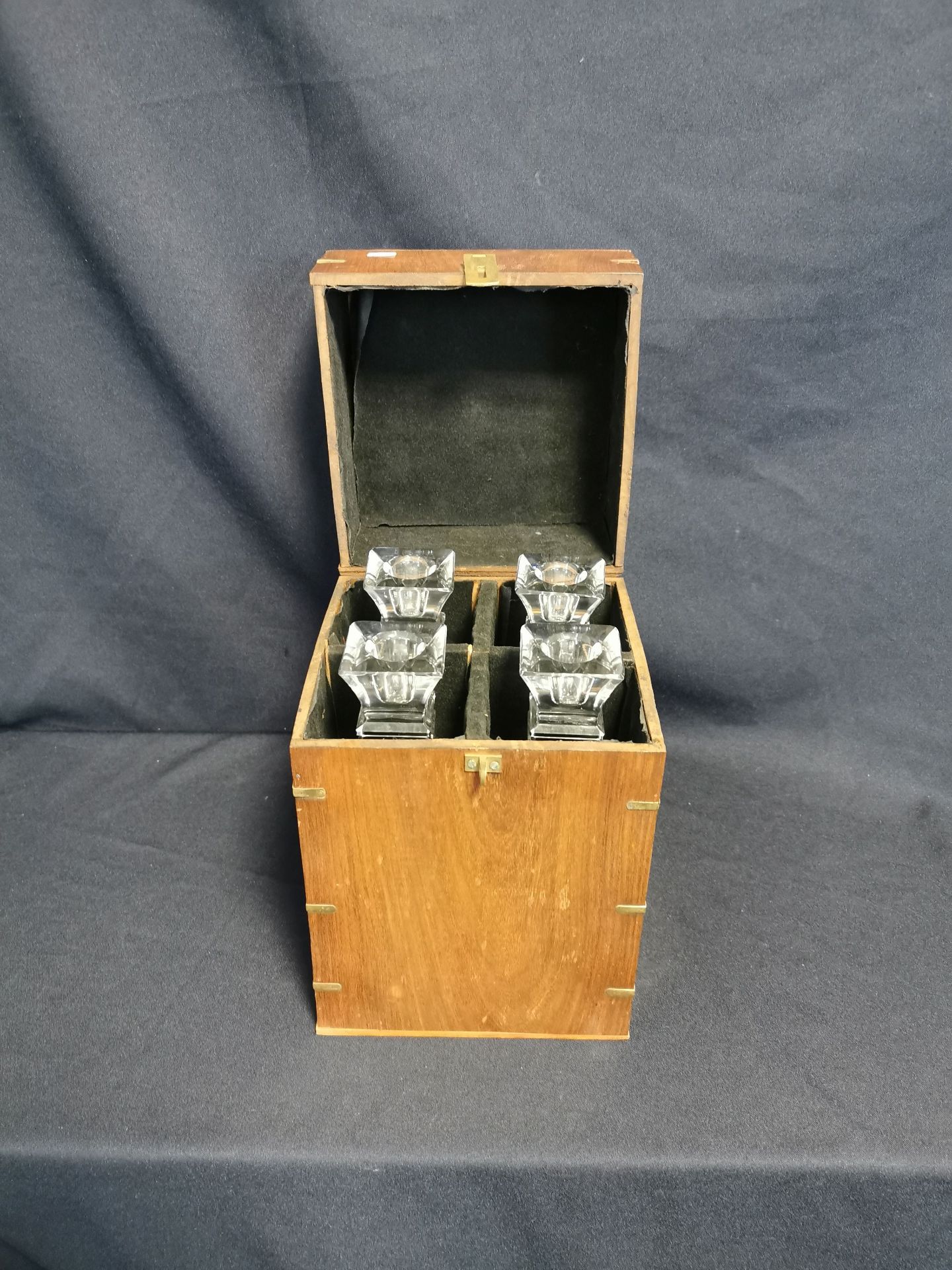 4 CANDLESTICKS IN A BOX - Image 2 of 3