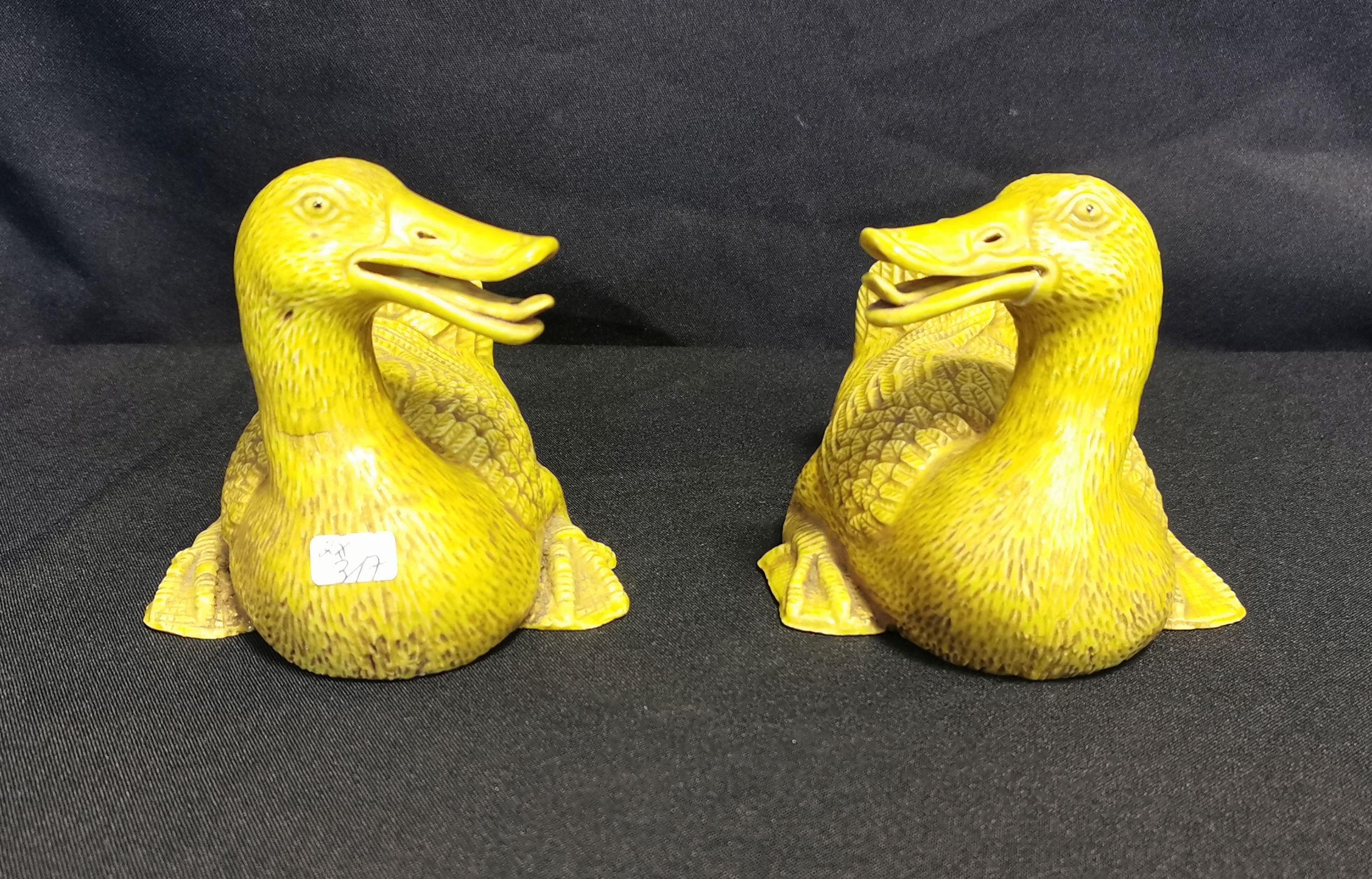 ANIMAL FIGURES: DUCKS