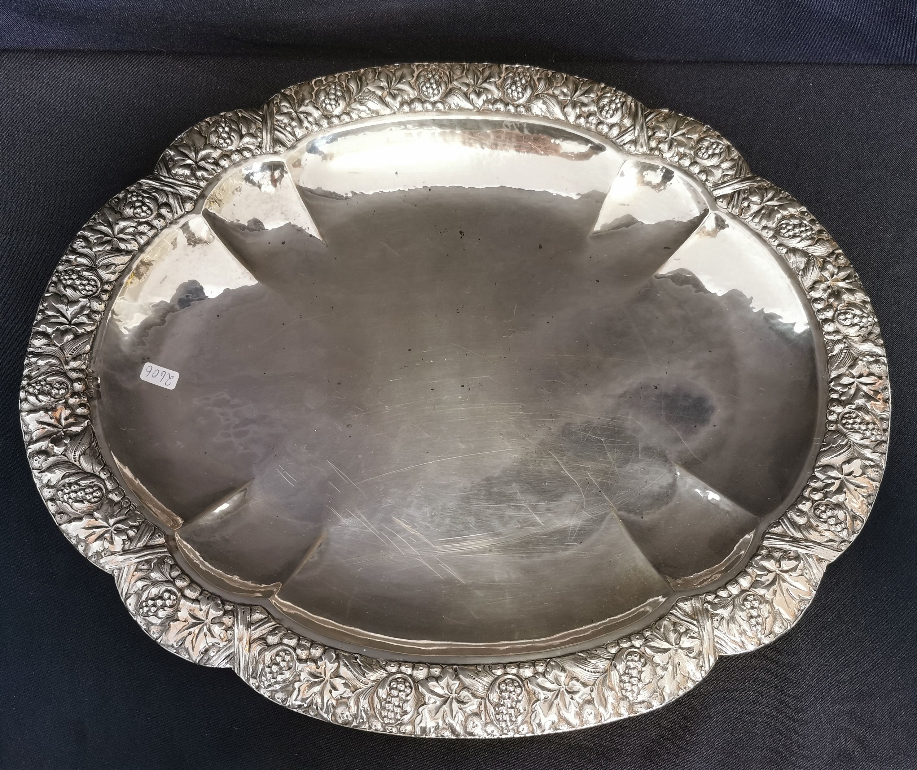 LARGE OVAL BOWL WITH RELIEF DECORATION  - Image 2 of 3