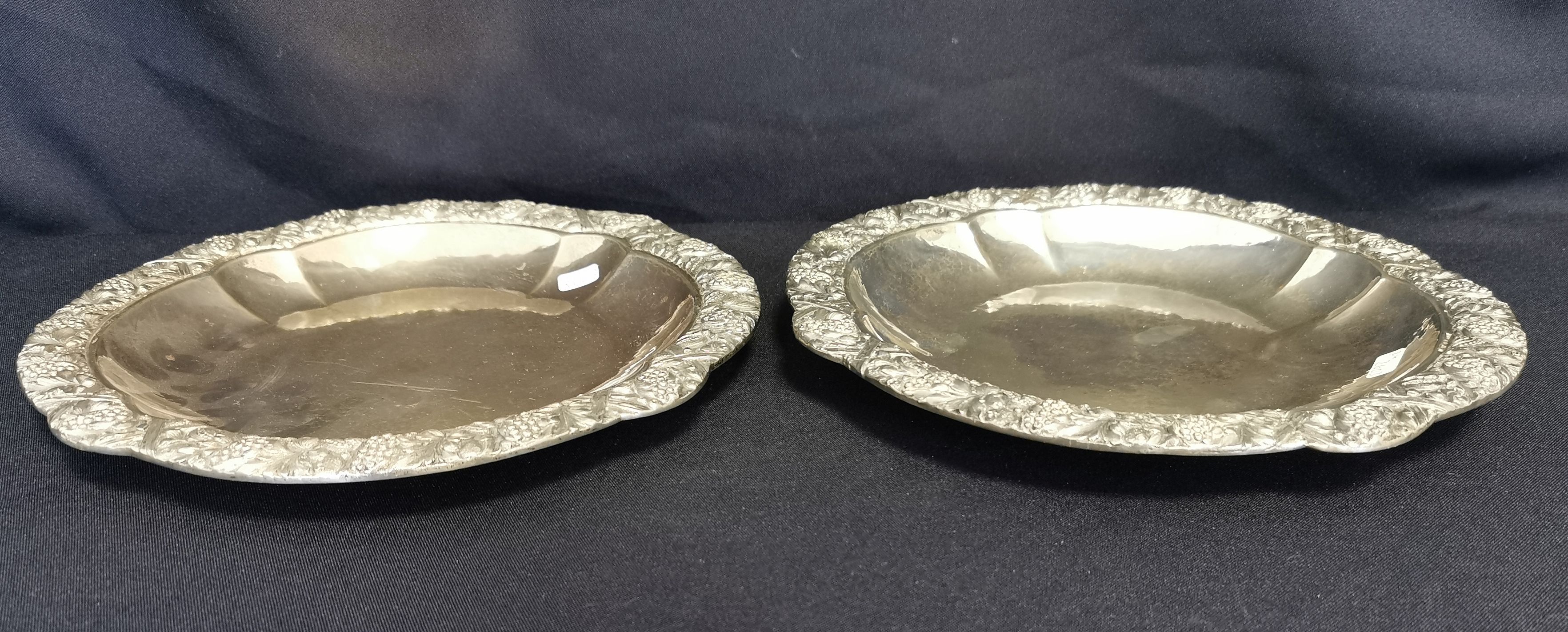 PAIR OF BOWLS WITH RELIEF DECORATION - Image 4 of 4