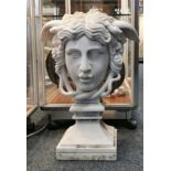 SKULPTUR: "MEDUSA"