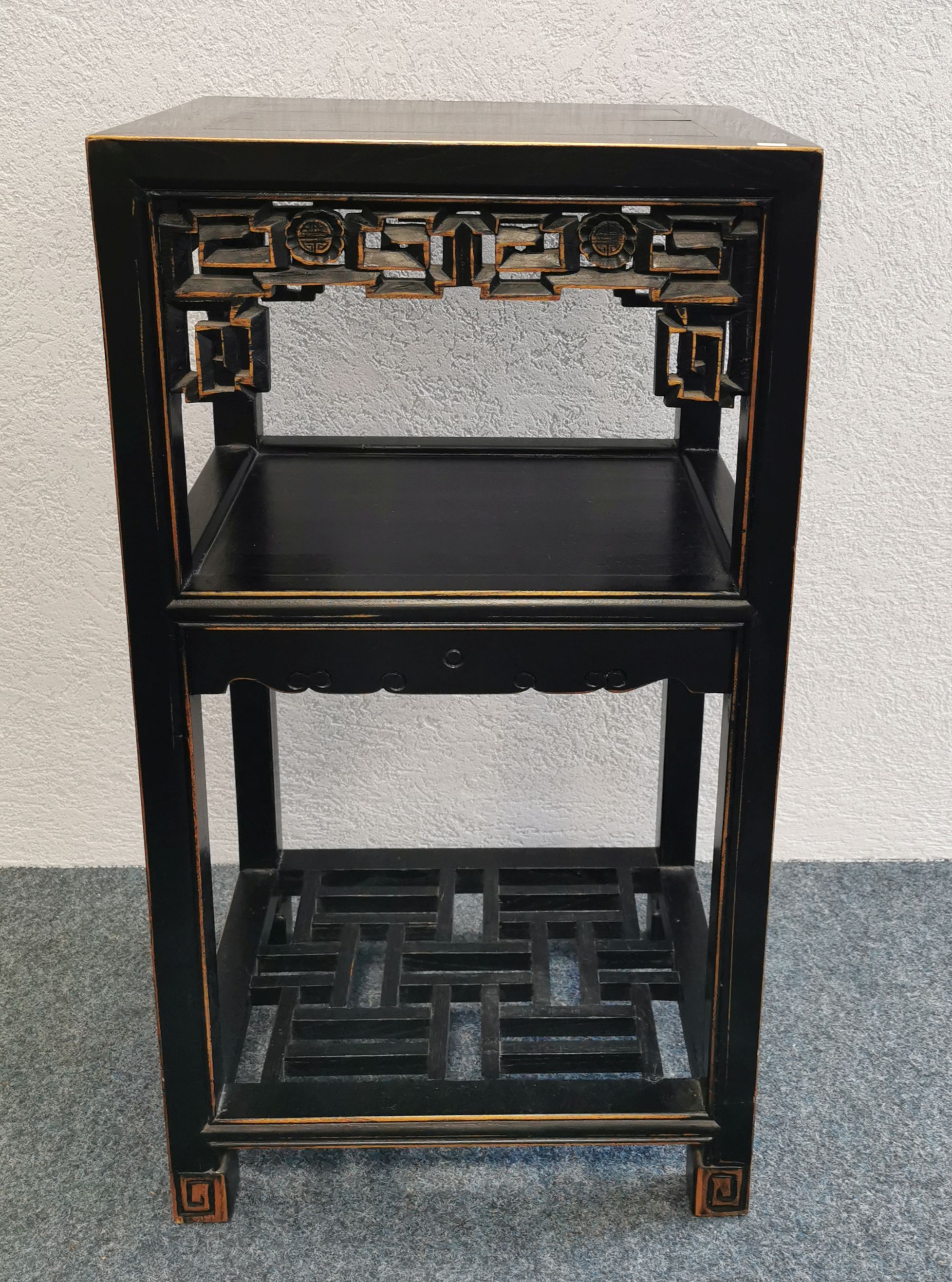 CHINOISE SIDE TABLE