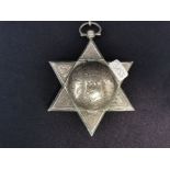 JUDAICA: TASCHENUHR MIT STERNFÖRMIGEM GEHÄUSE