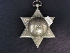 JUDAICA: TASCHENUHR MIT STERNFÖRMIGEM GEHÄUSE