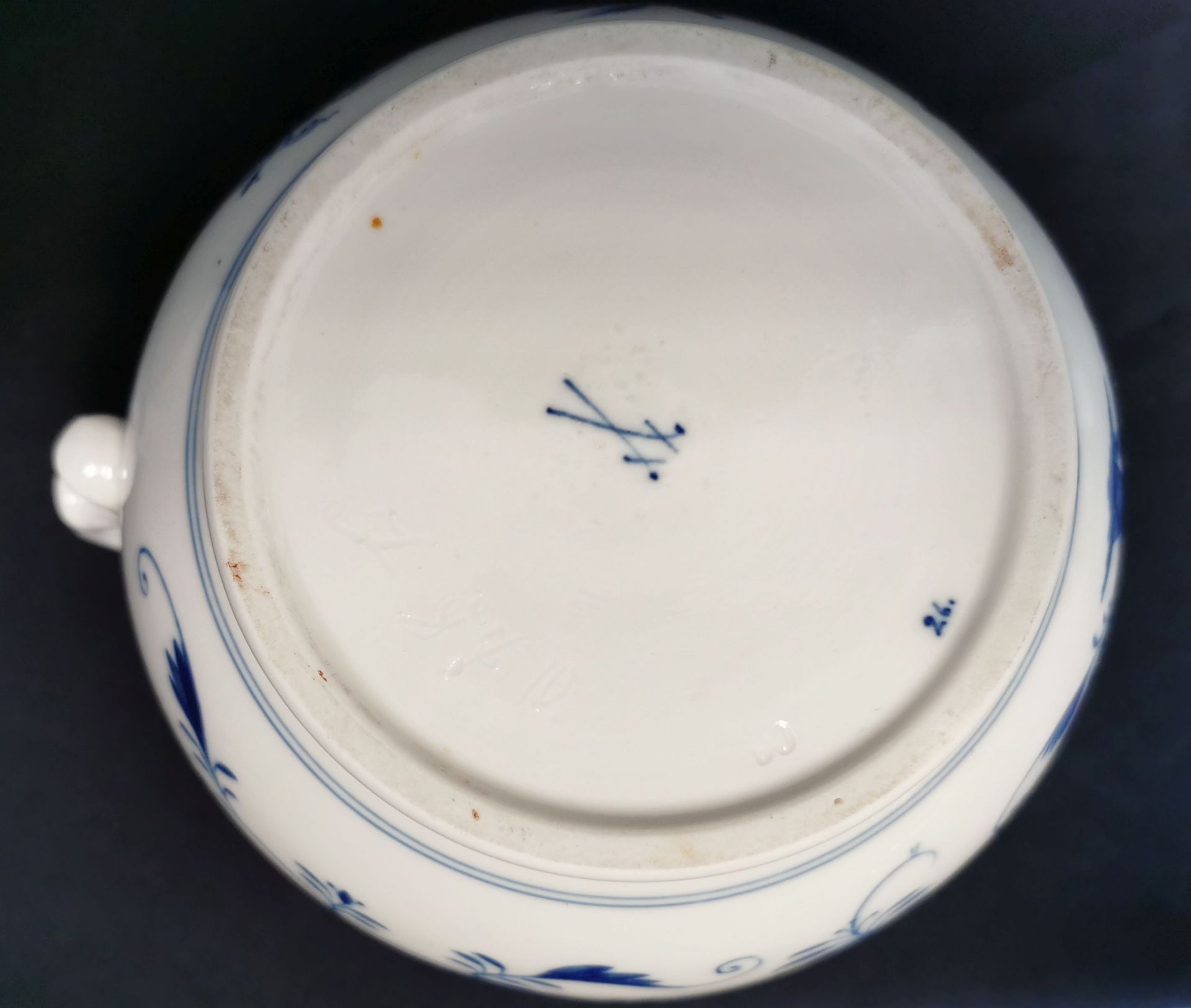 MEISSEN JUG AND PITCH - Image 4 of 5