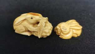 PAAR NETSUKE "HASEN"