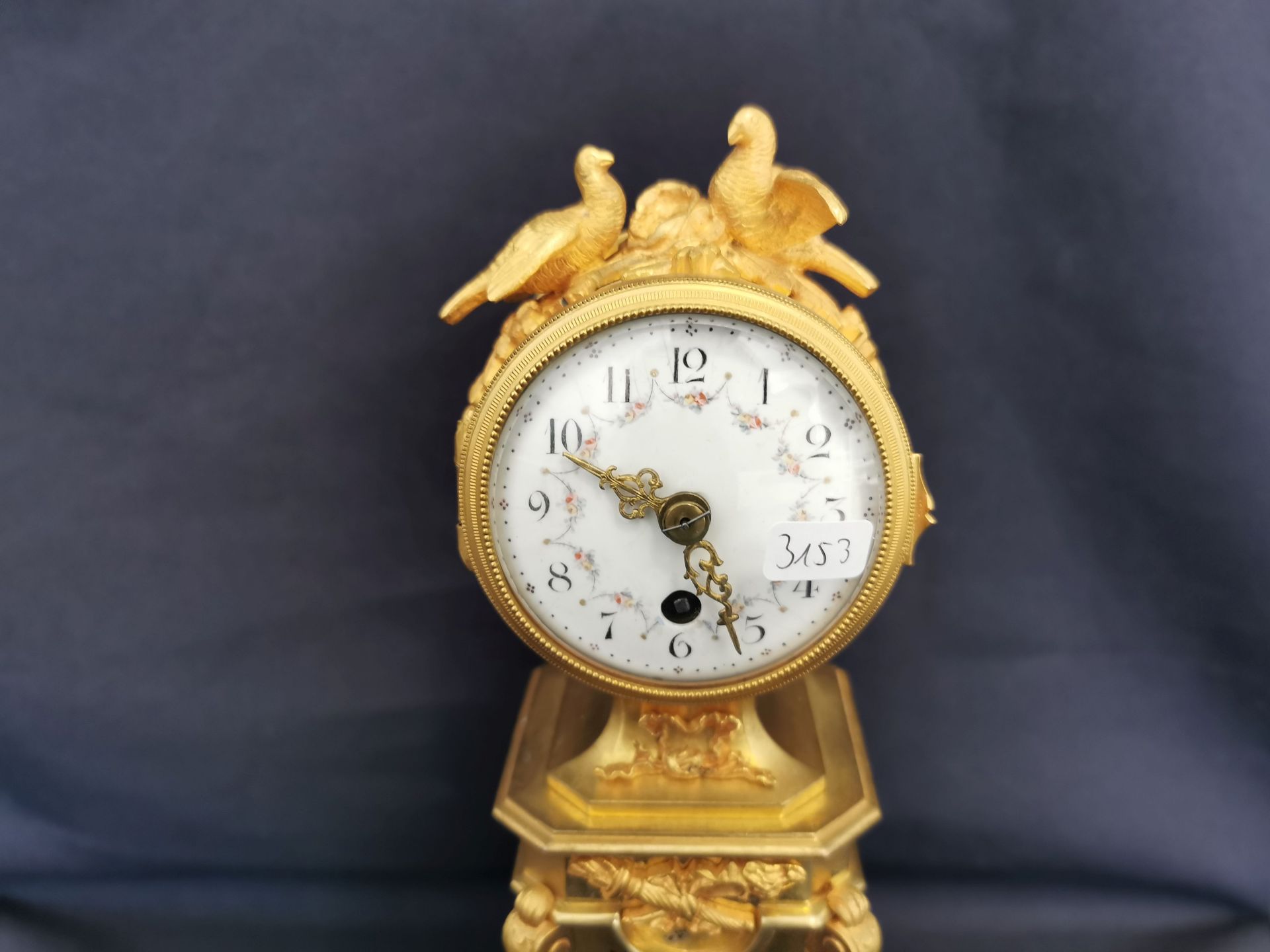 TABLE CLOCK - Image 2 of 4
