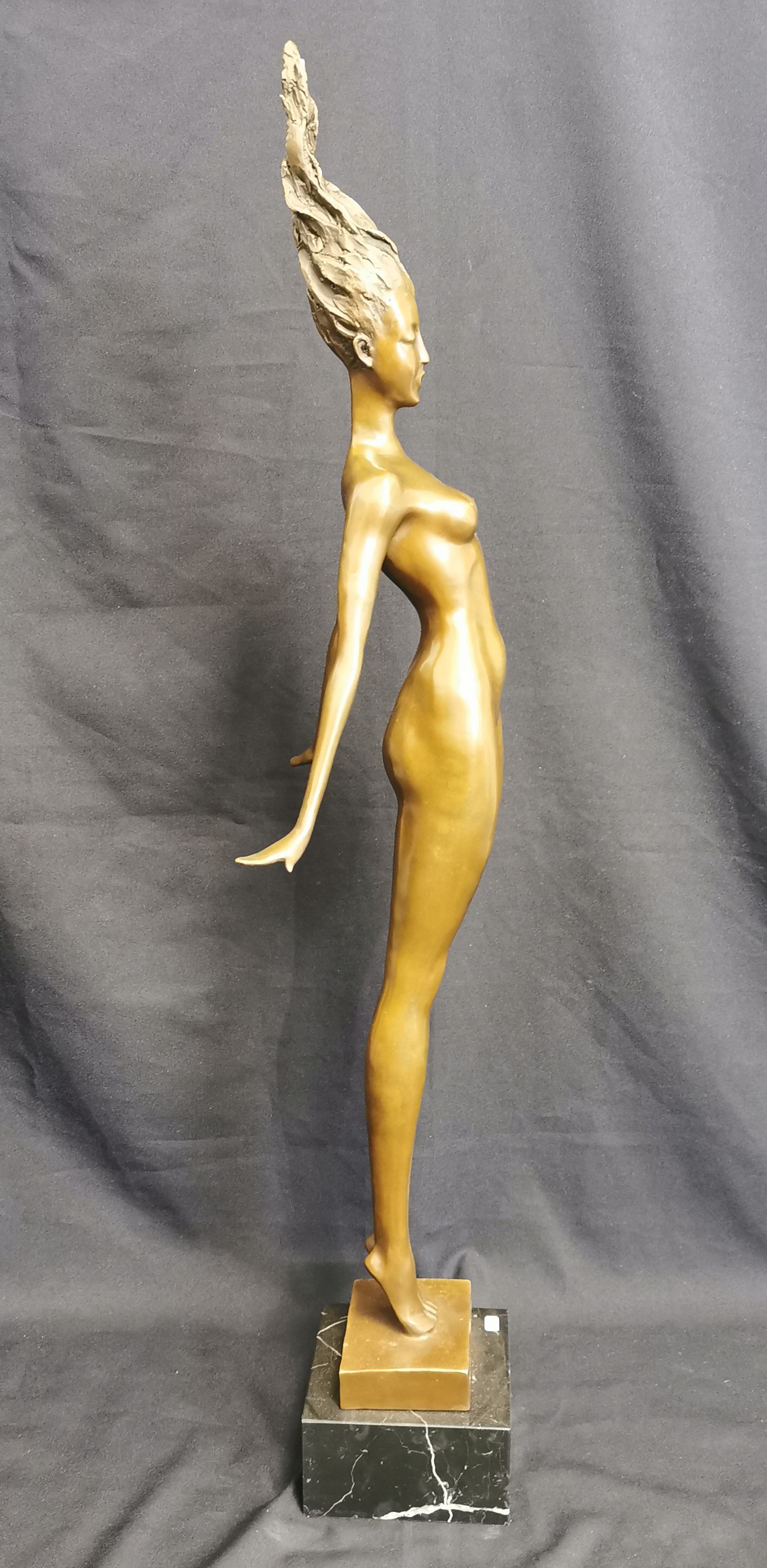 SCULPTURE "FEMALE NUDE / STANDING WOMAN" - Image 4 of 4