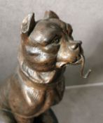 SKULPTUR: "HUND"