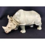 PORZELLANFIGUR "NASHORN"