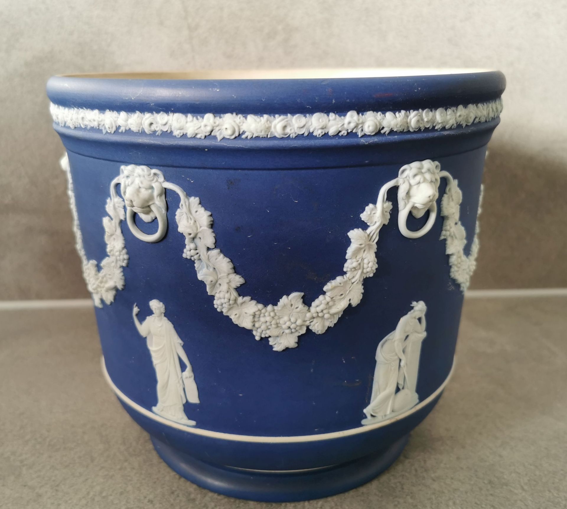 WEDGWOOD CACHEPOT - Image 3 of 5