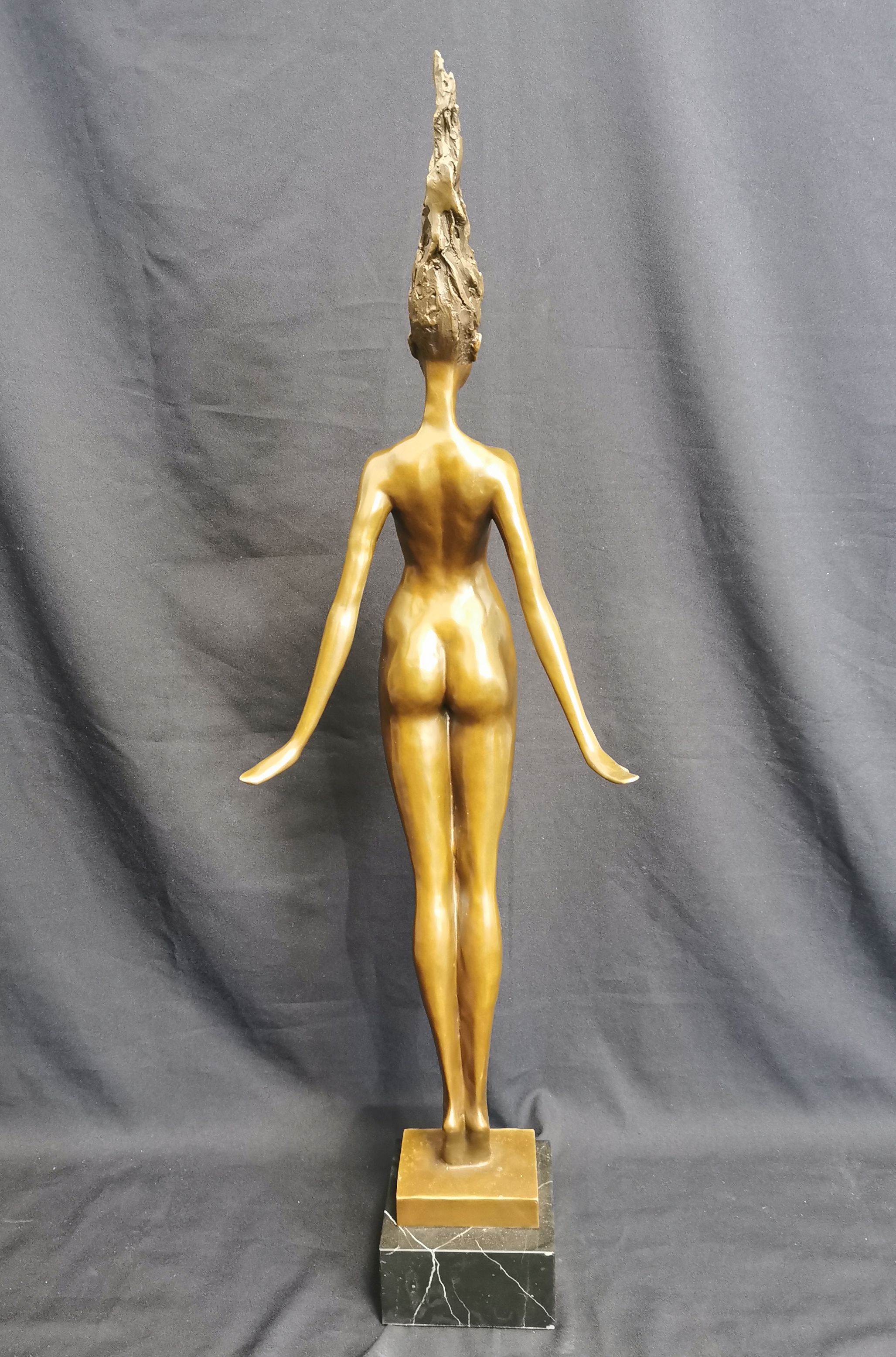 SCULPTURE "FEMALE NUDE / STANDING WOMAN" - Image 3 of 4