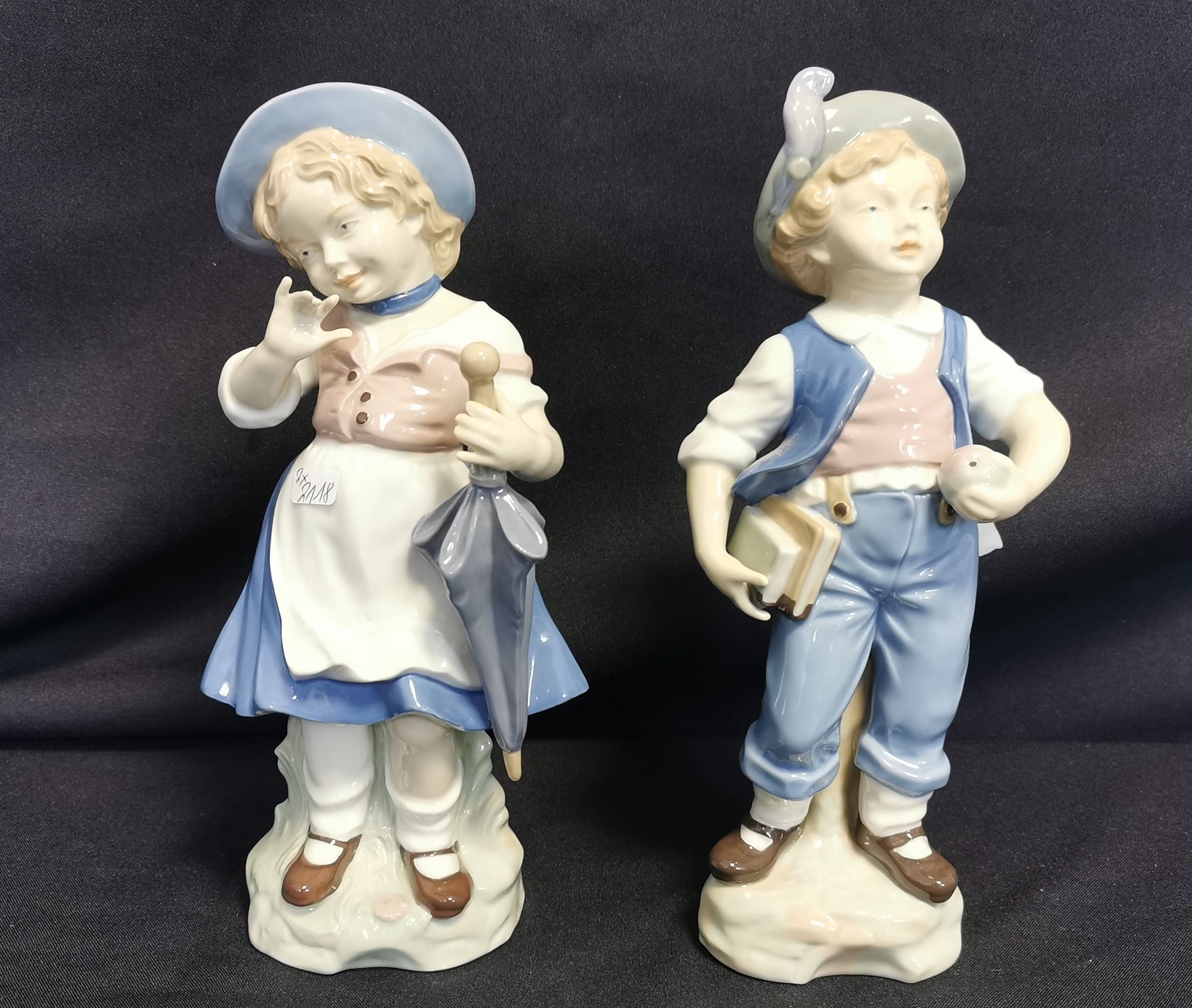 PORCELAIN FIGURES 