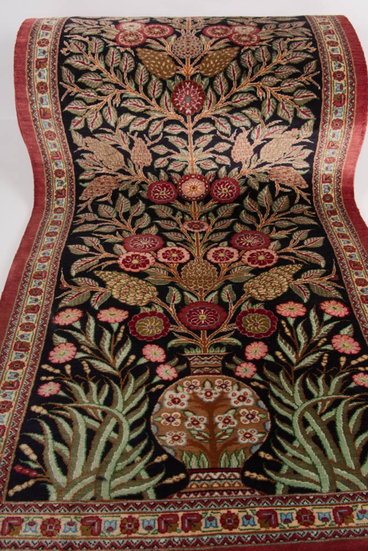 Ghom-Teppich mit floralem Muster, Persien. - Bild 7 aus 8