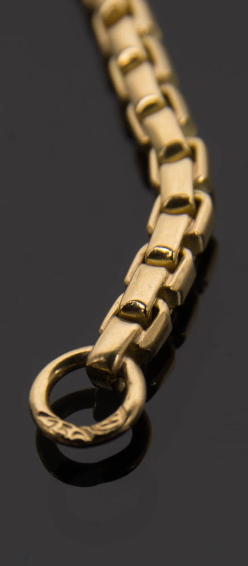 Konvolut von zwei Halsketten und einem kurzen Kettchen, 585er und 750er Gelbgold. - Bild 4 aus 11