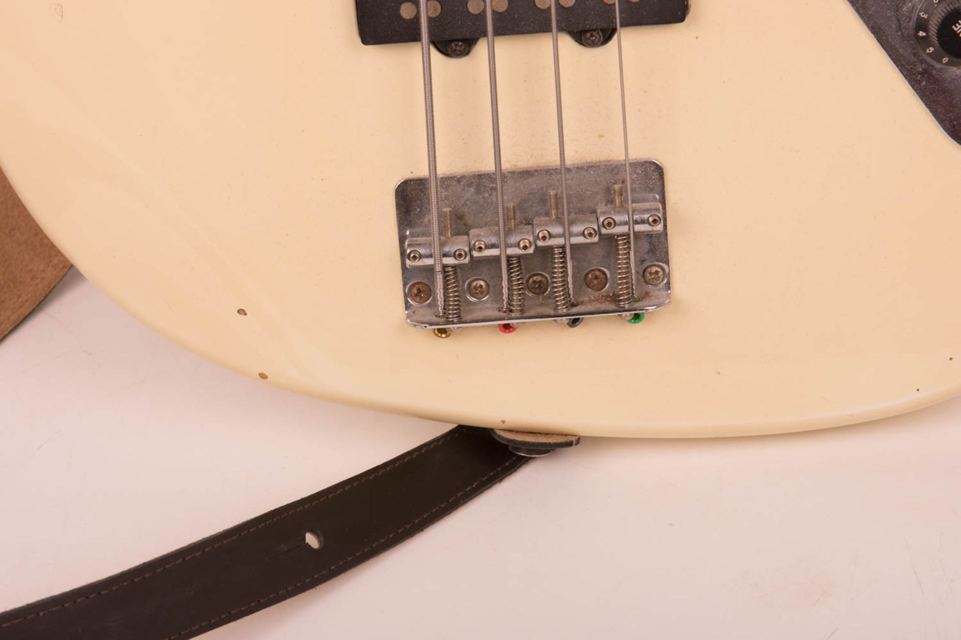 Fender Squier Jazz Bass, White, Korea. - Bild 5 aus 11