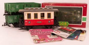 Vier LGB Eisenbahnwaggons, Spur G.