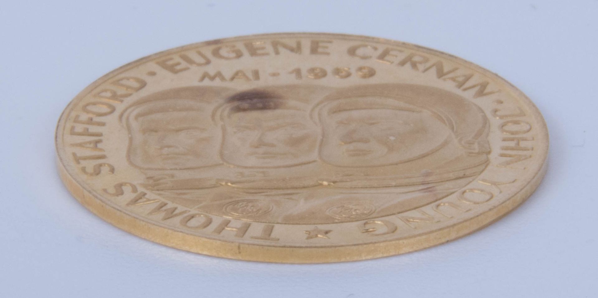 Goldmedaille Apollo 10, Mondlandemanöver 1969. - Bild 3 aus 4