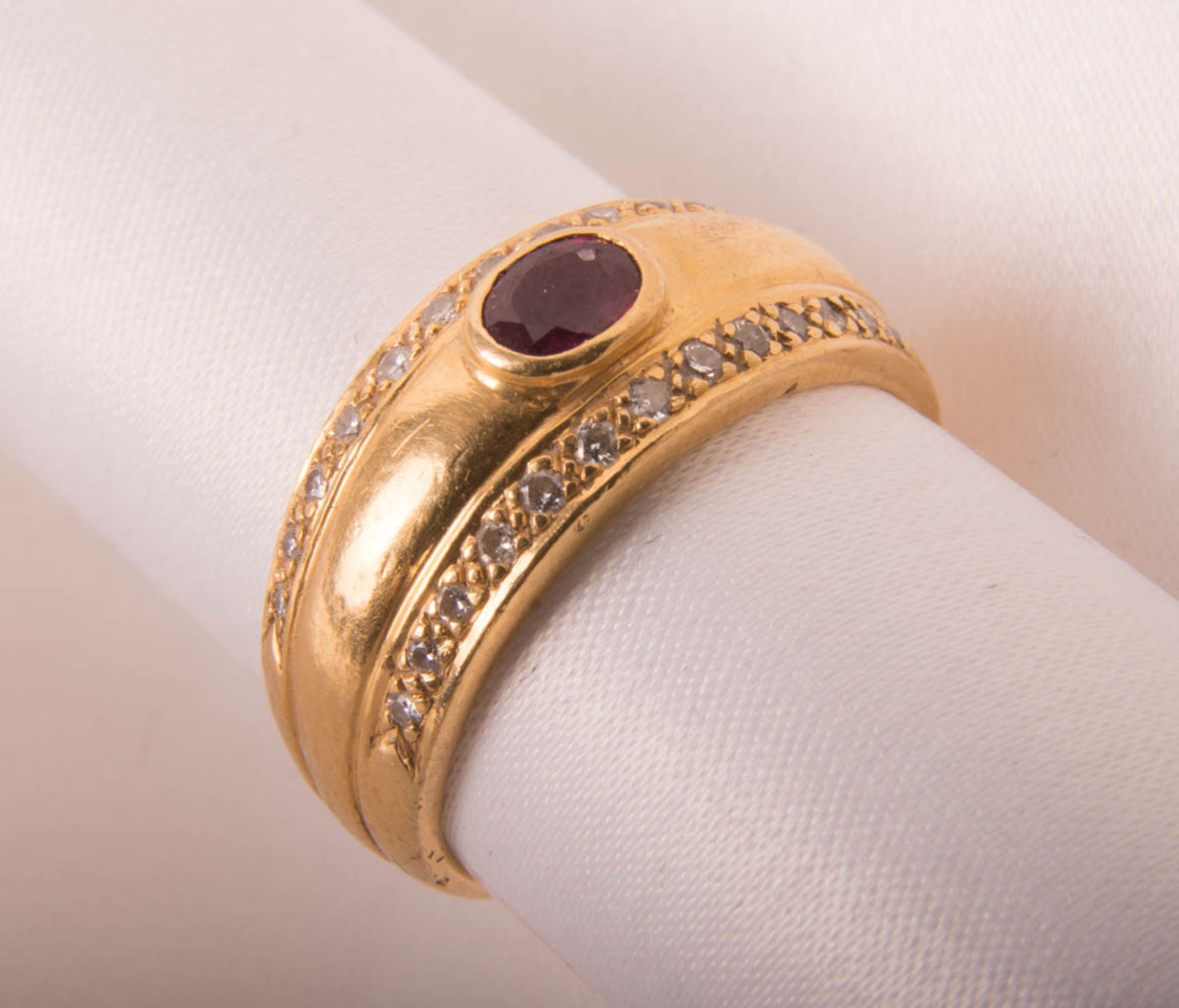 Beautiful ring with pink sapphire, 750 yellow gold. - Image 7 of 7